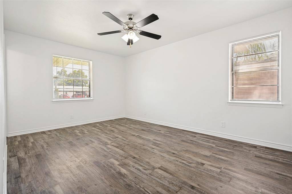 706 Goodyear Street, Irving, TX 75062