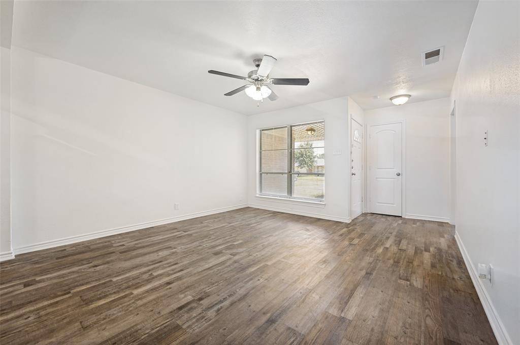 706 Goodyear Street, Irving, TX 75062
