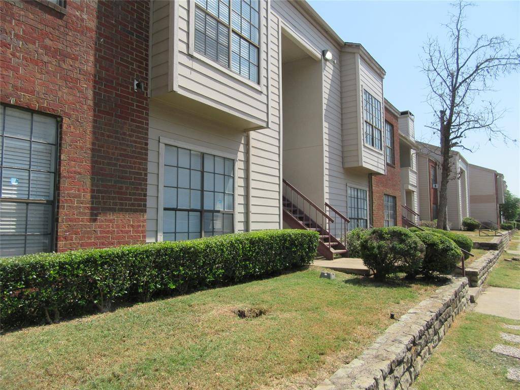 9737 Whitehurst Drive #31, Dallas, TX 75243