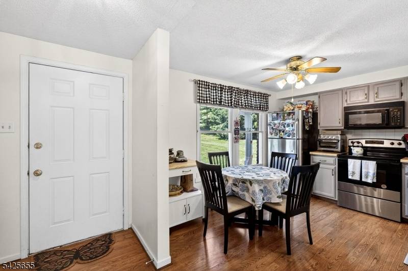 51 Liberty Ln, Franklin Boro, NJ 07416