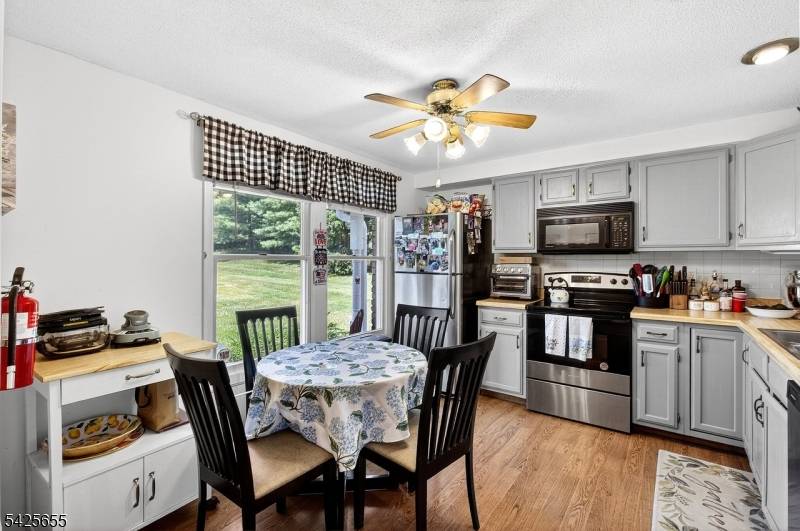 51 Liberty Ln, Franklin Boro, NJ 07416