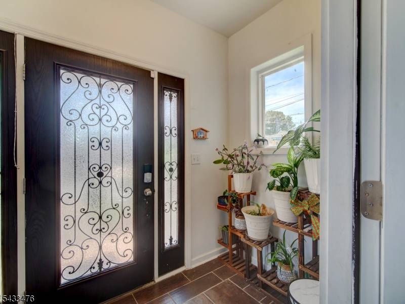 408-410 Elmora Ave, Elizabeth City, NJ 07208