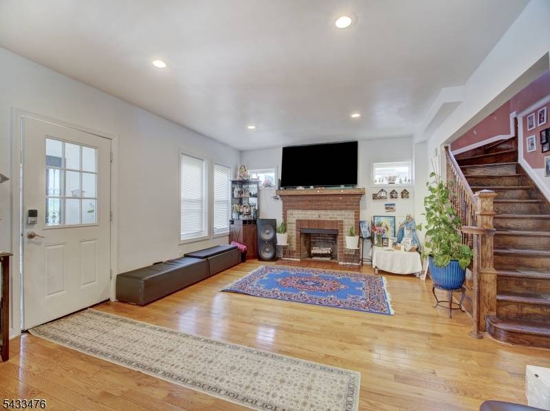 408-410 Elmora Ave, Elizabeth City, NJ 07208
