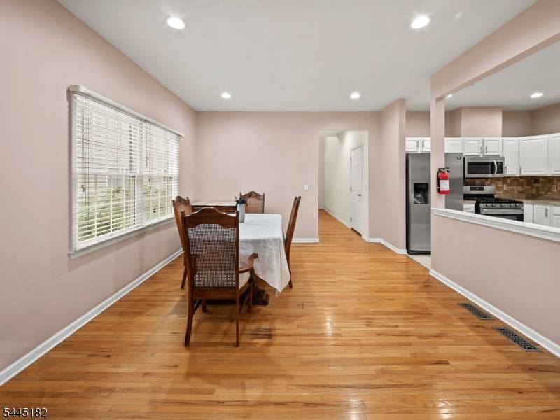 67 Rhyan Dr, Parsippany-troy Hills Twp., NJ 07054