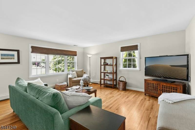 922 Cleveland Ave, Westfield Town, NJ 07090