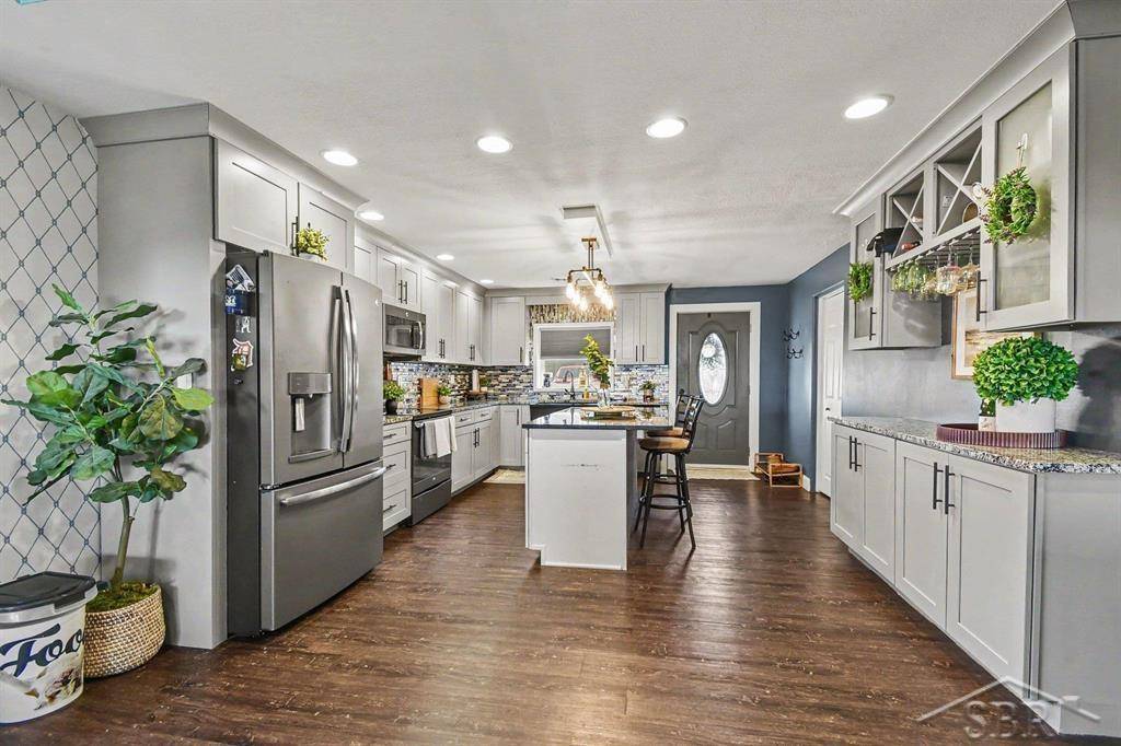 705 Bay RD, Bangor Twp, MI 48706