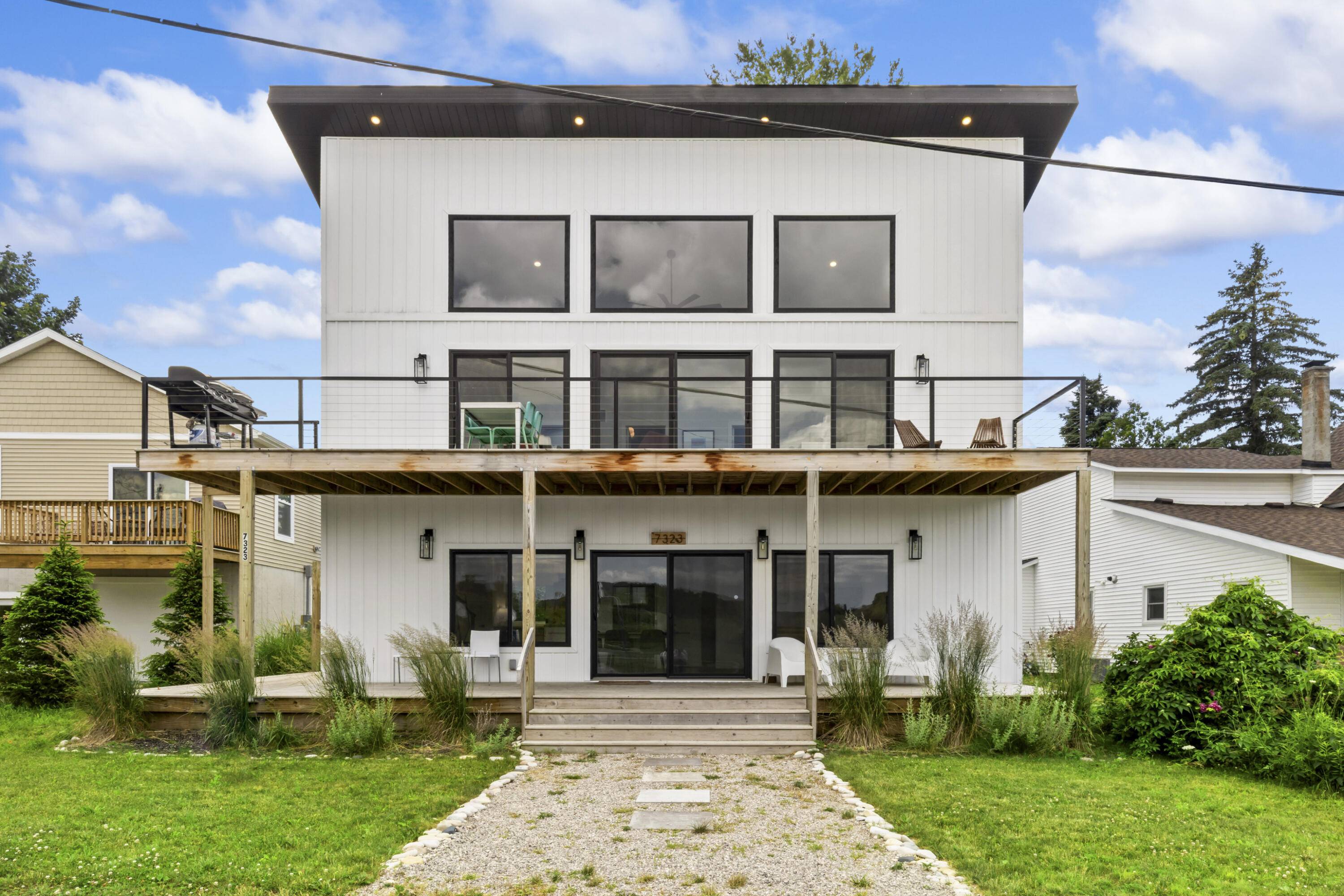 7323 Clark ST, Beulah Village, MI 49617