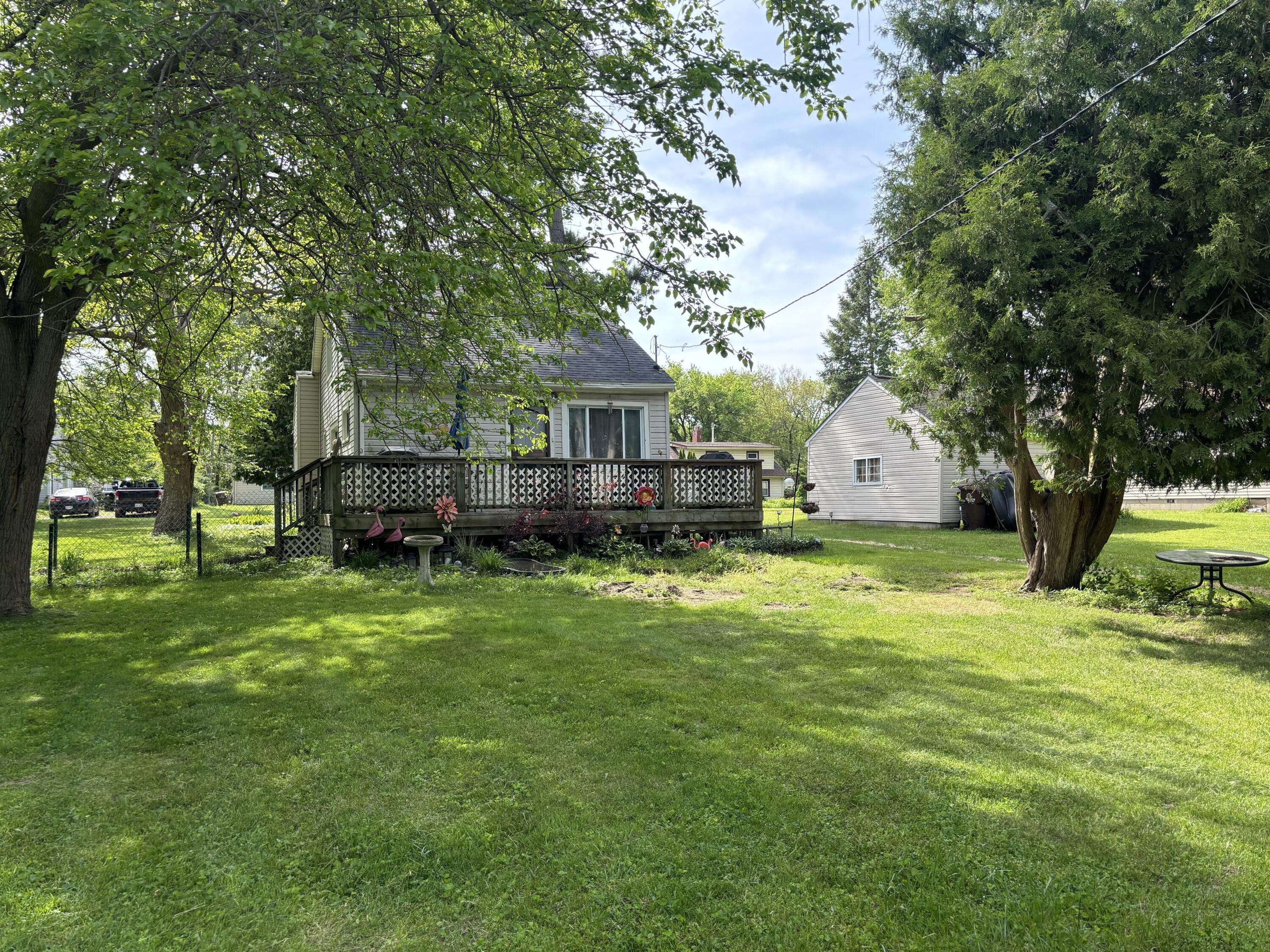 2545 Massena AVE, Commerce Twp, MI 48382