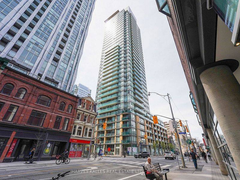 18 Yorkville AVE #1305, Toronto C02, ON M4W 3Y8