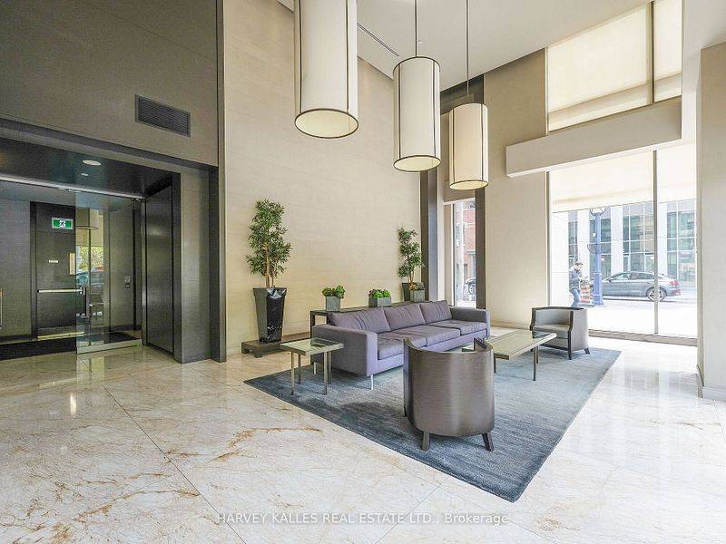 18 Yorkville AVE #1305, Toronto C02, ON M4W 3Y8