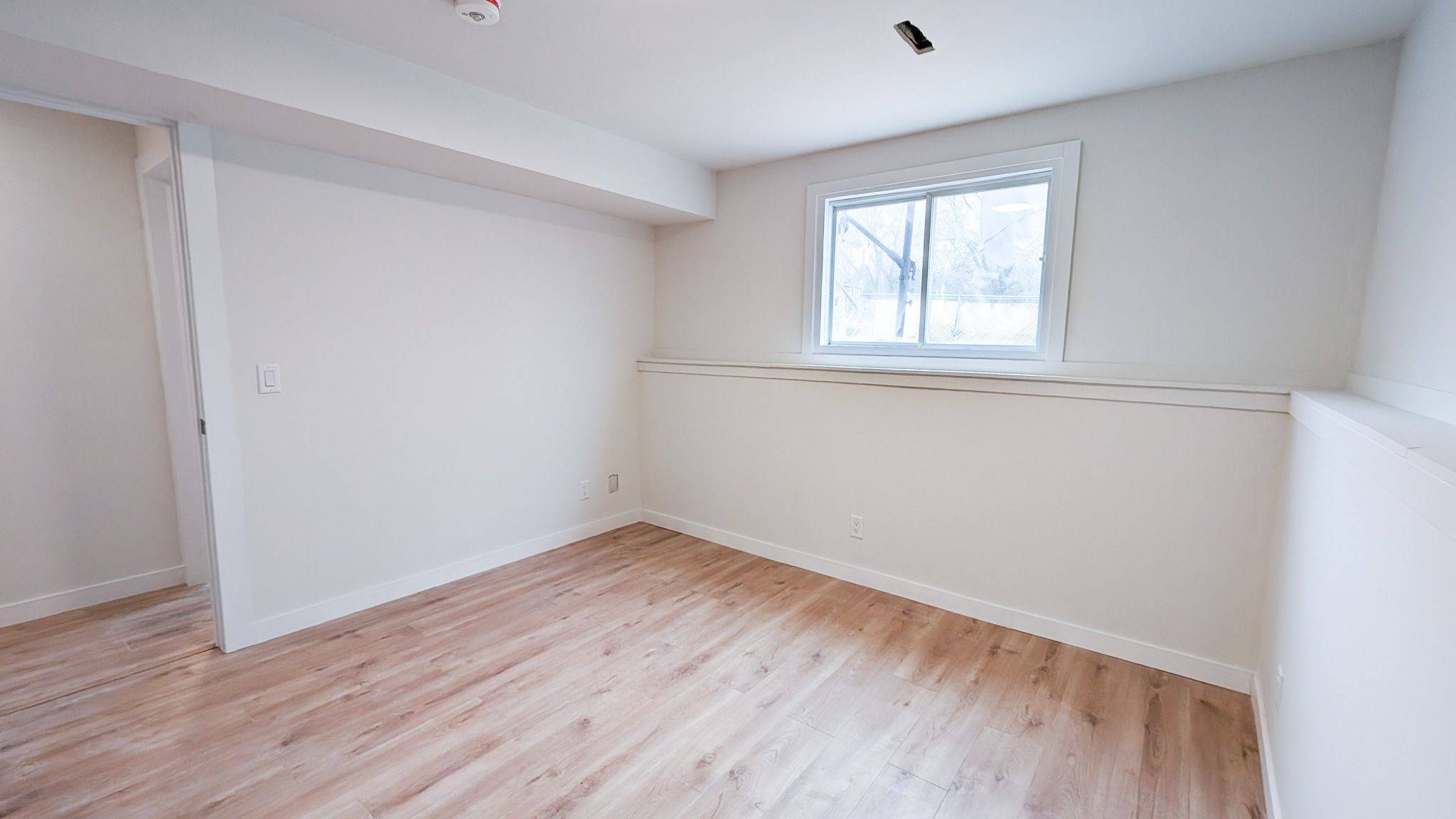 34 Mcconkey PL #Lower, Barrie, ON L4N 6H1
