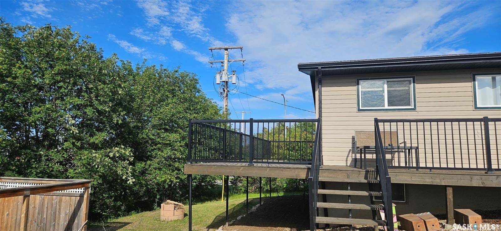 720 8TH STREET W, Nipawin, SK S0E 1E0