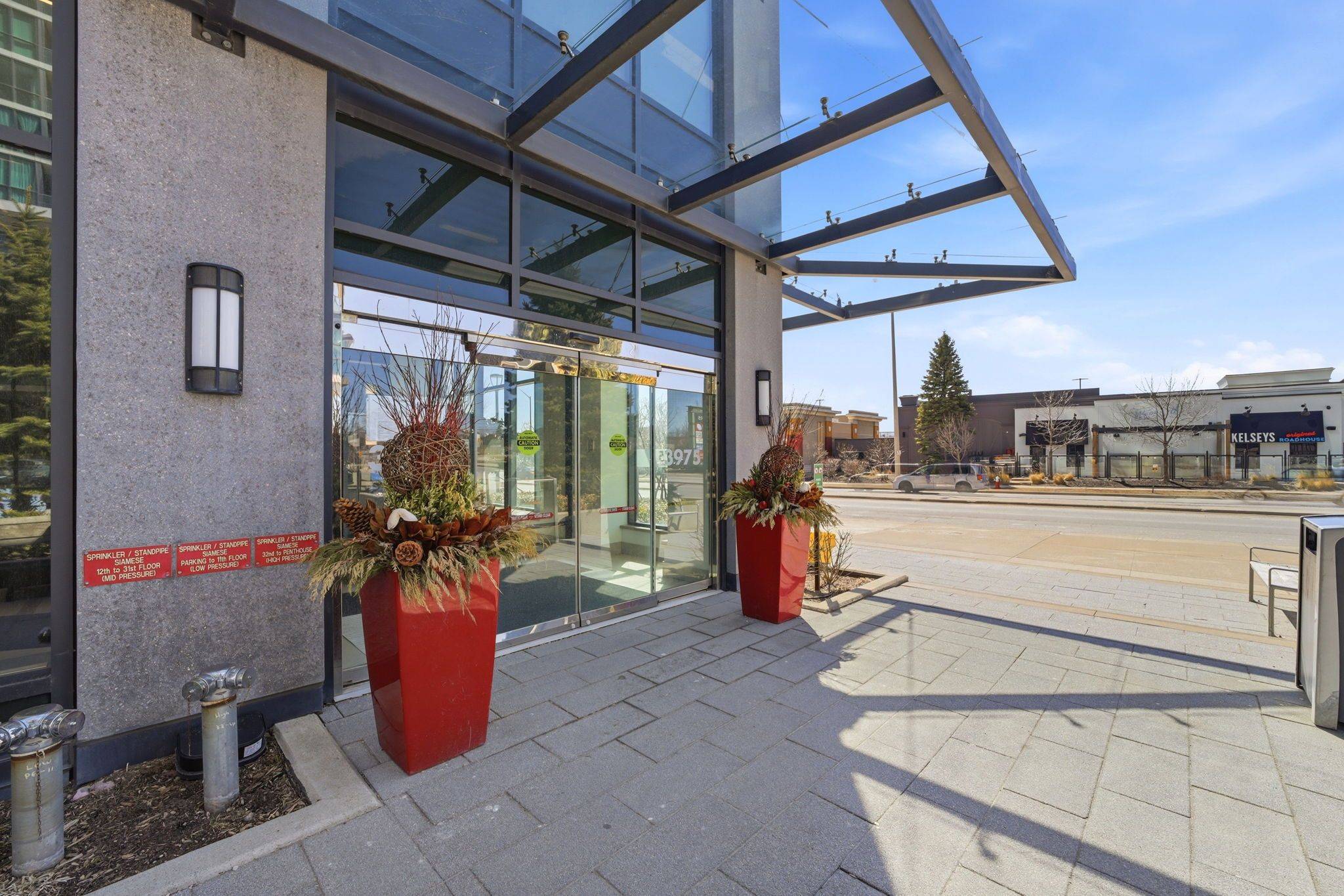 3975 Grand Park DR #401, Mississauga, ON L5B 0K4