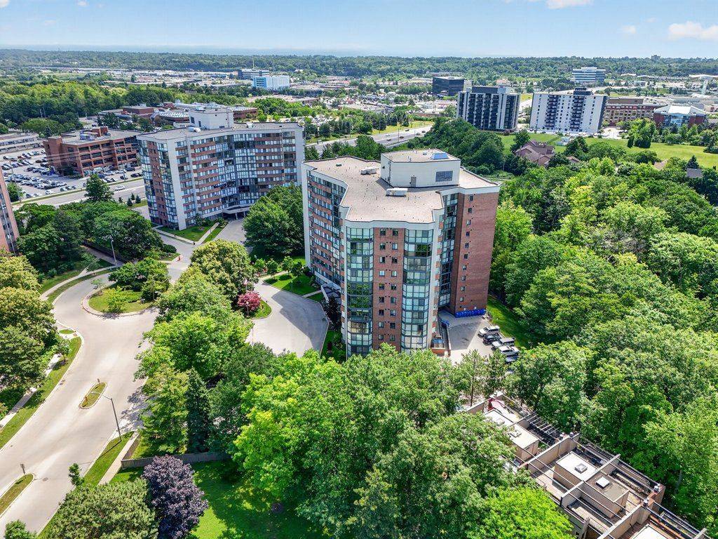 1240 Marlborough CT #1105, Oakville, ON L6H 3K7