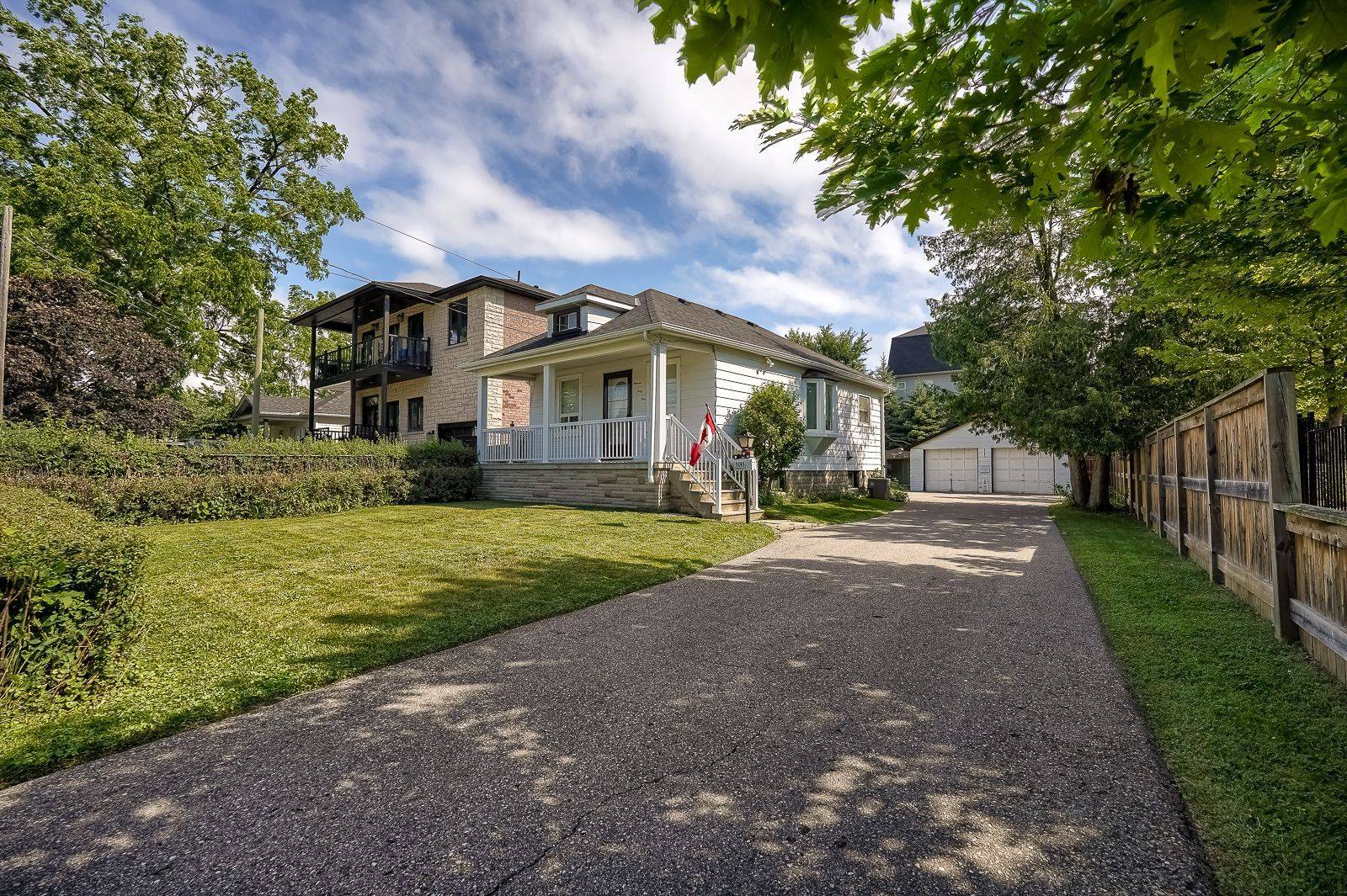 1141 Haig BLVD, Mississauga, ON L5E 2M6