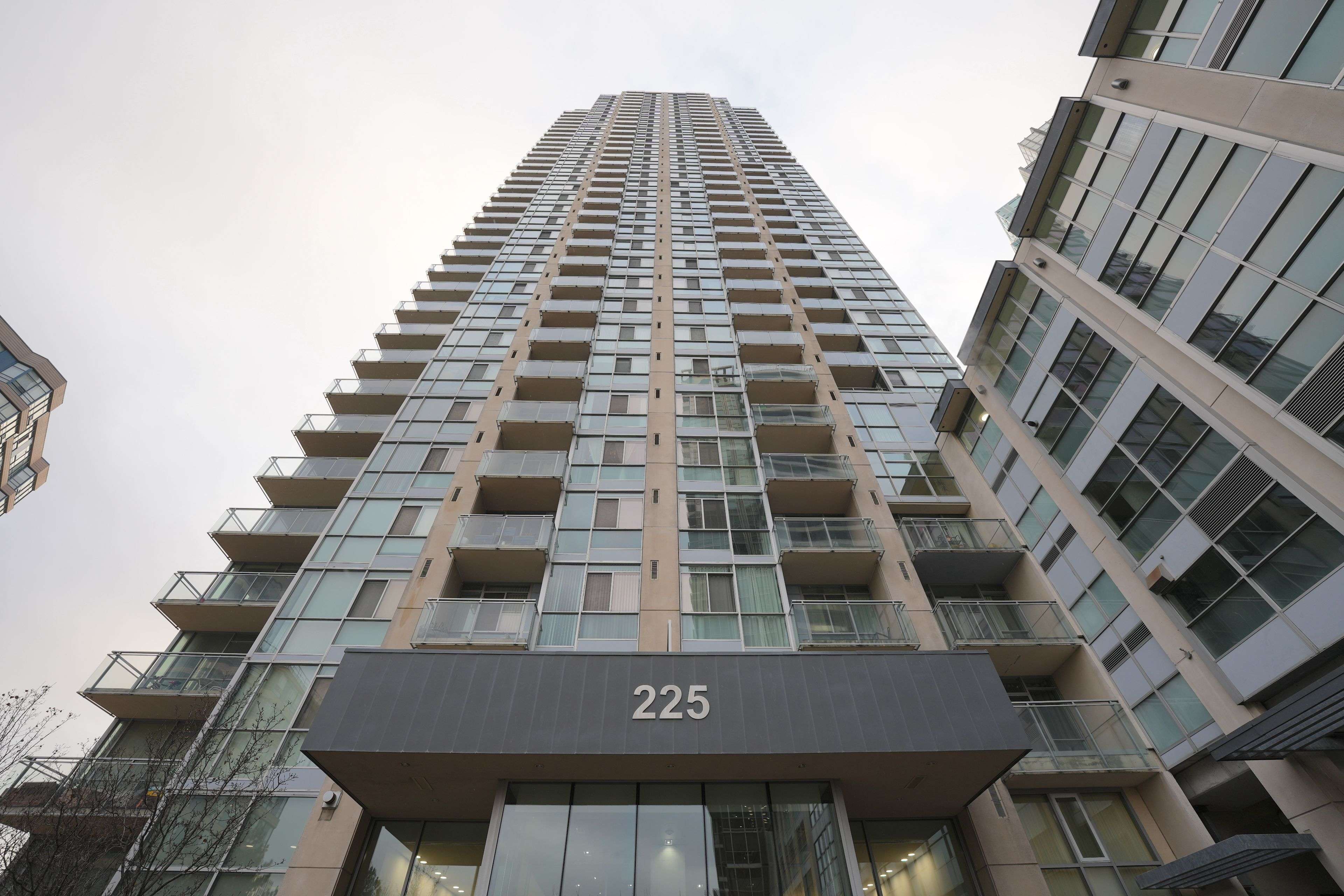 225 Webb DR #3410, Mississauga, ON L5B 4P2