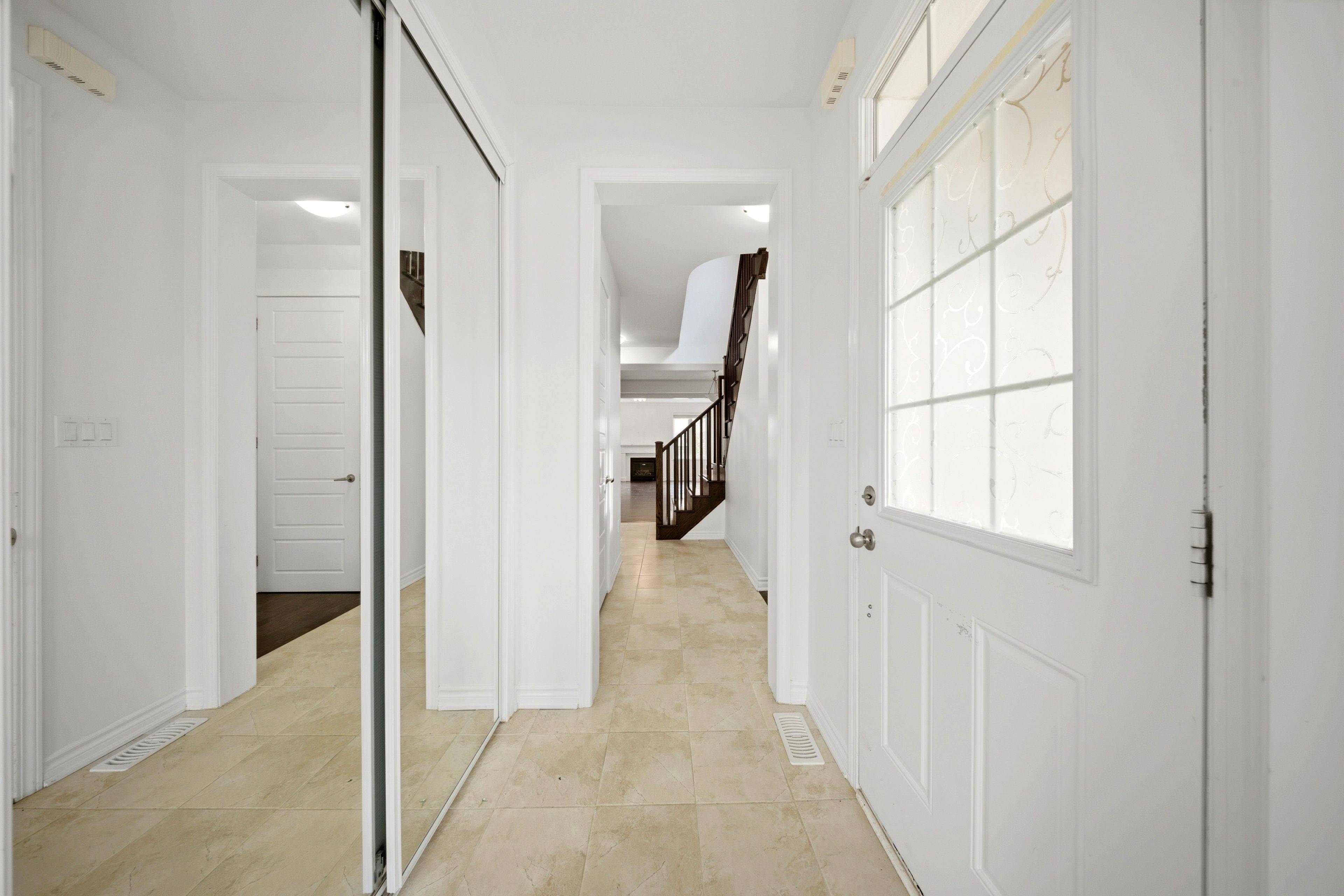 369 Cedar Hedge RD, Milton, ON L9T 8Y4