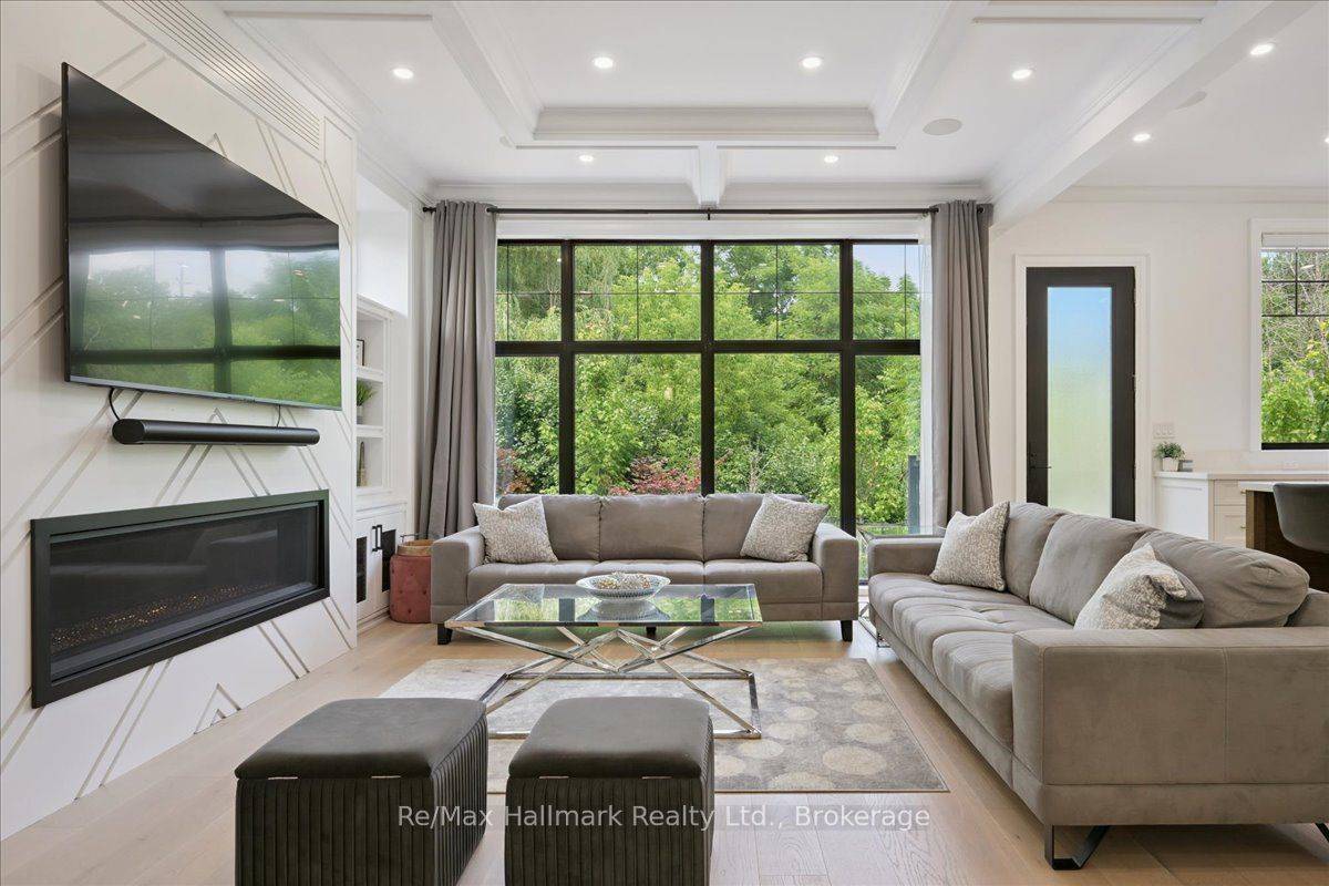 1225 Baldwin DR, Oakville, ON L6J 2W4