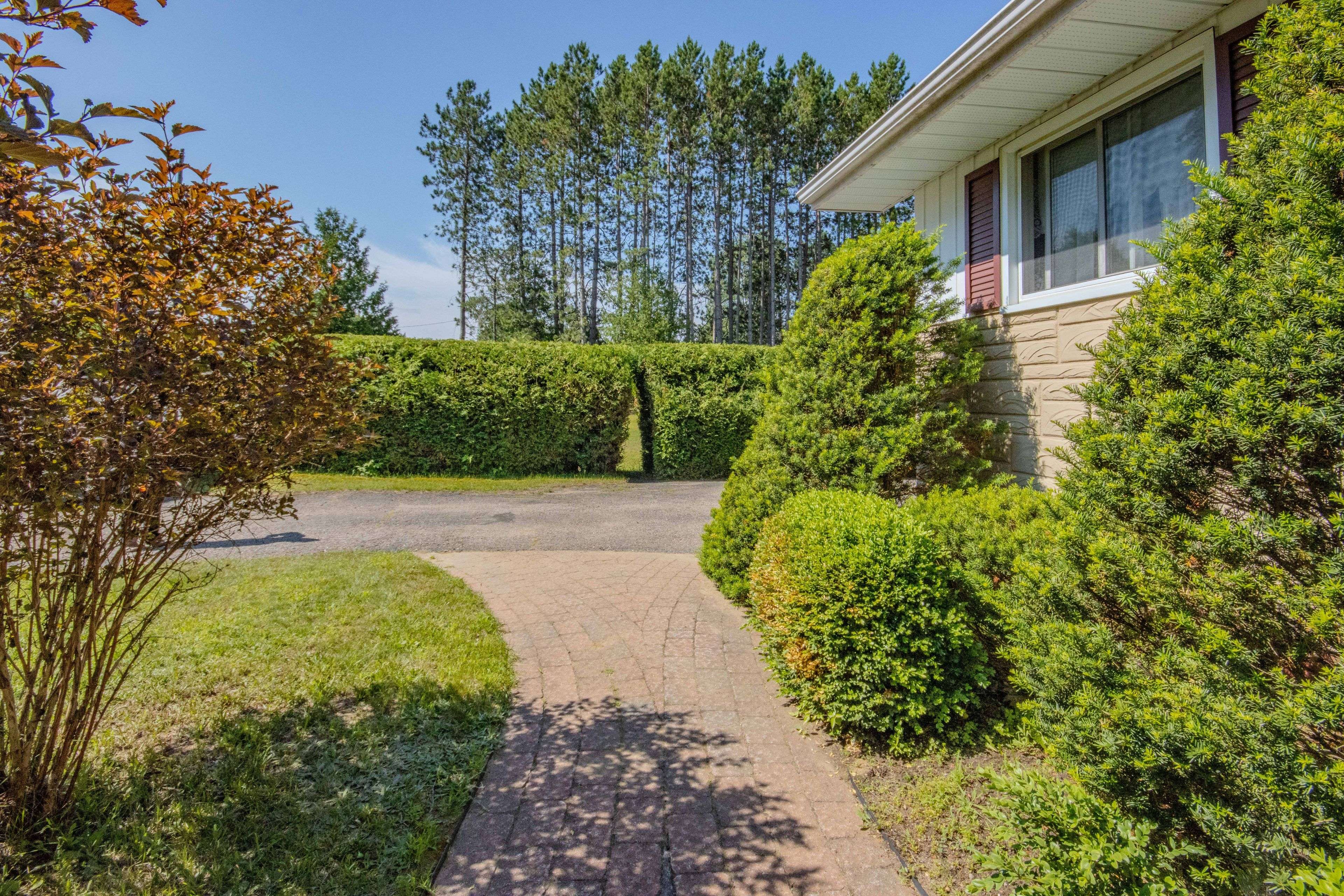 121 Sandhill DR, Madawaska Valley, ON K0J 1B0