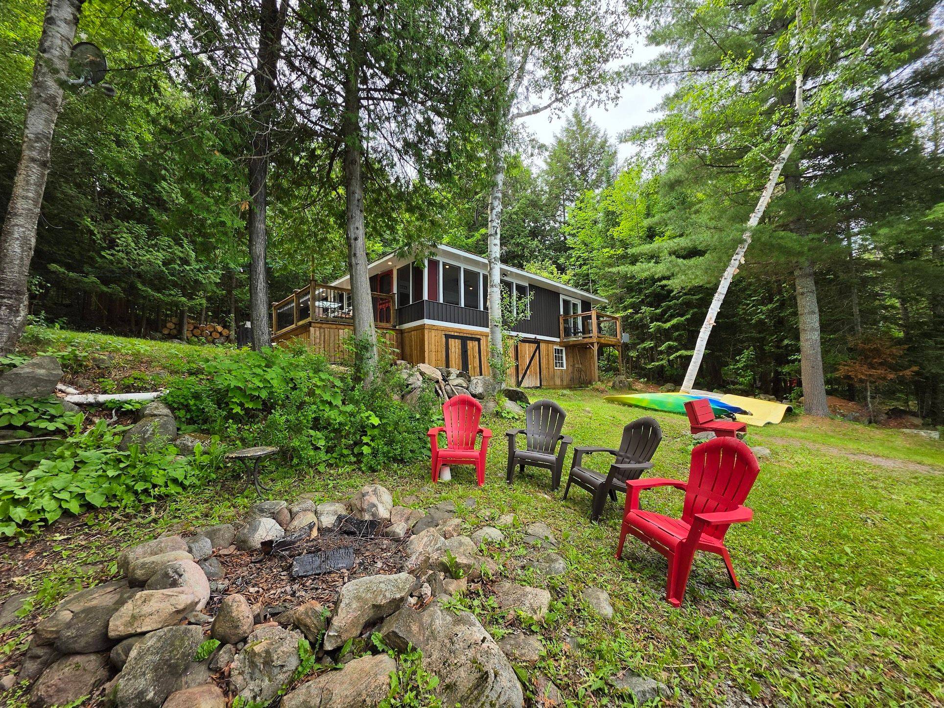 952 Siberia RD, Madawaska Valley, ON K0J 1B0
