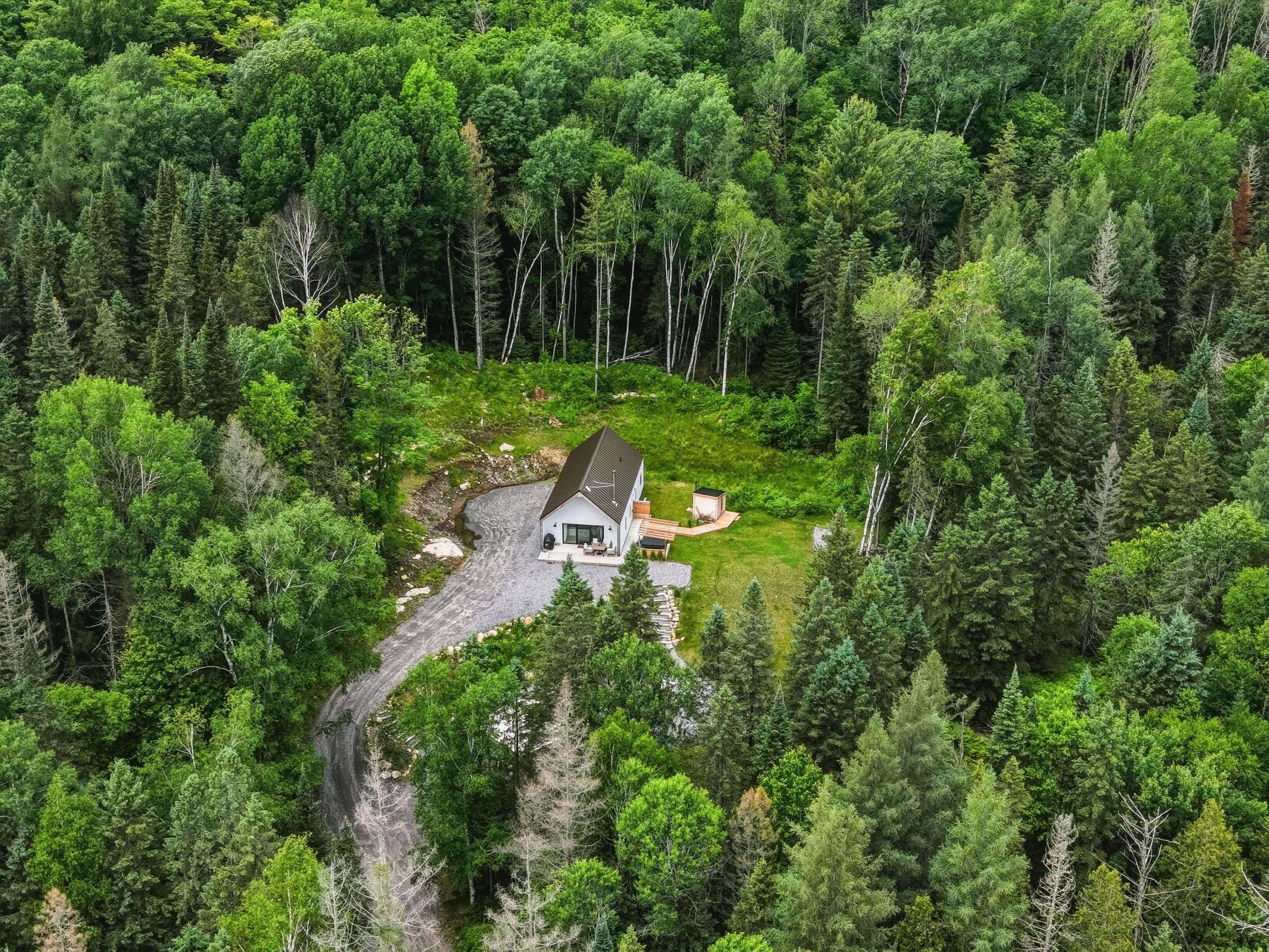 622 Fish Lake RD, Huntsville, ON P1H 2J6