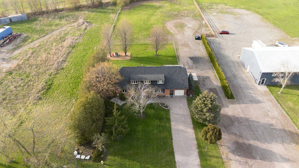 285687 Airport RD, Norwich, ON N0J 1P0