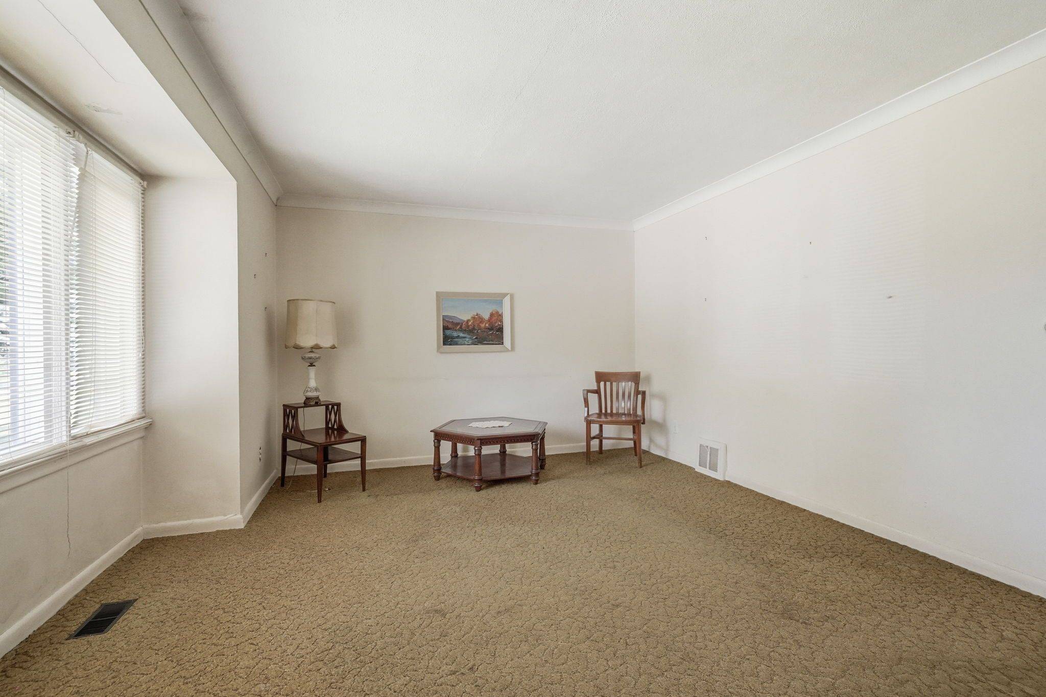 34 Eaton PL, Hamilton, ON L8H 1N7