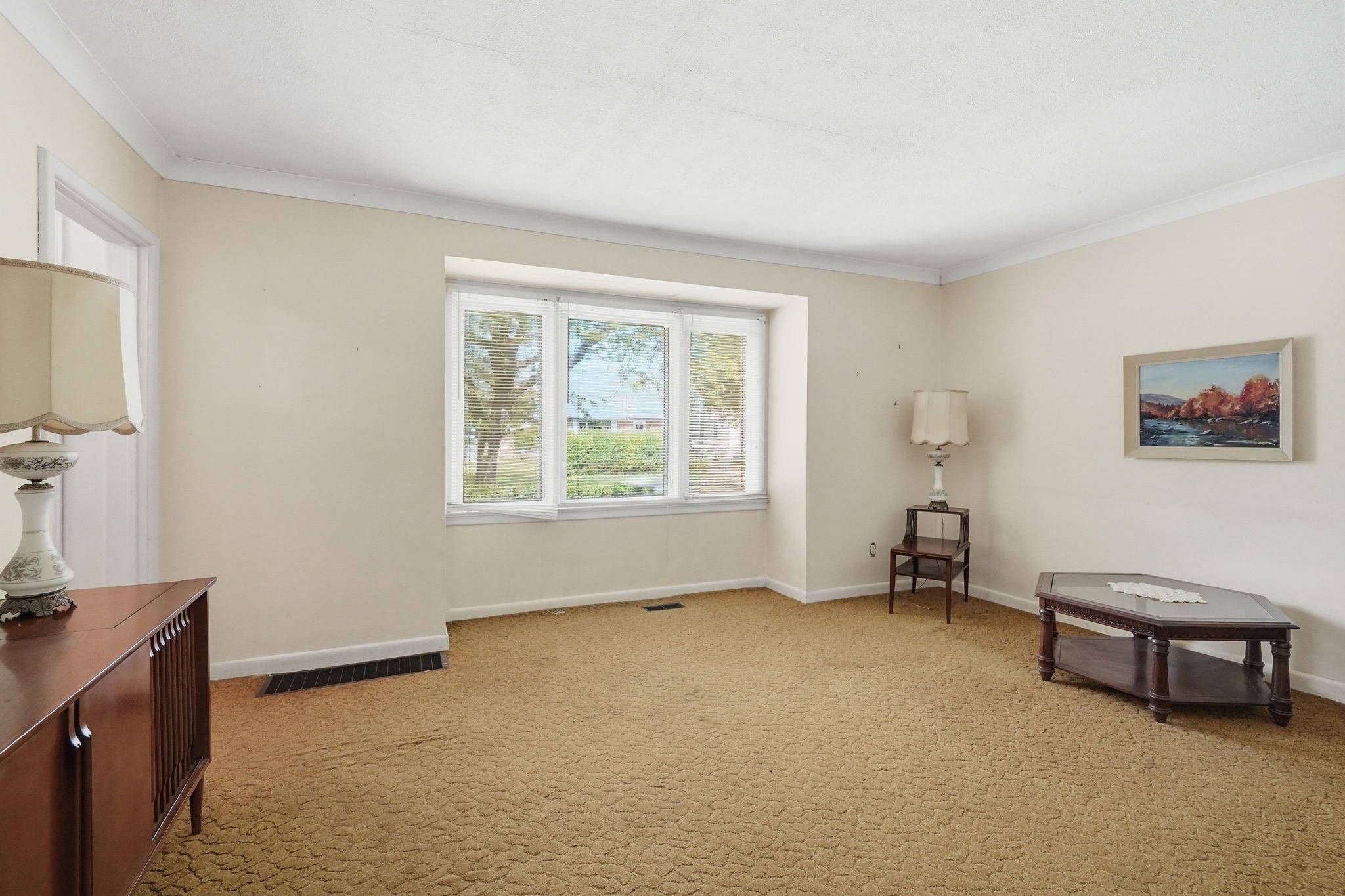 34 Eaton PL, Hamilton, ON L8H 1N7