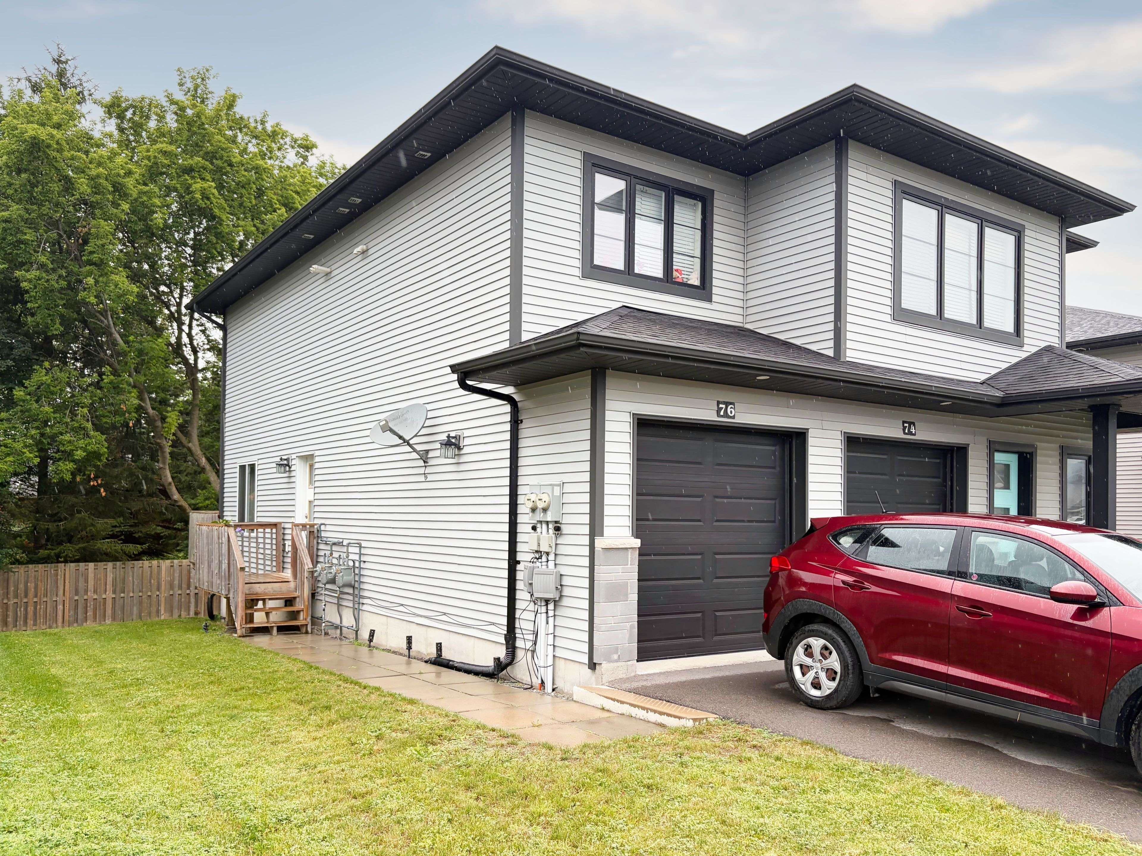 76 Ridgeway PL, Belleville, ON K8P 0E6