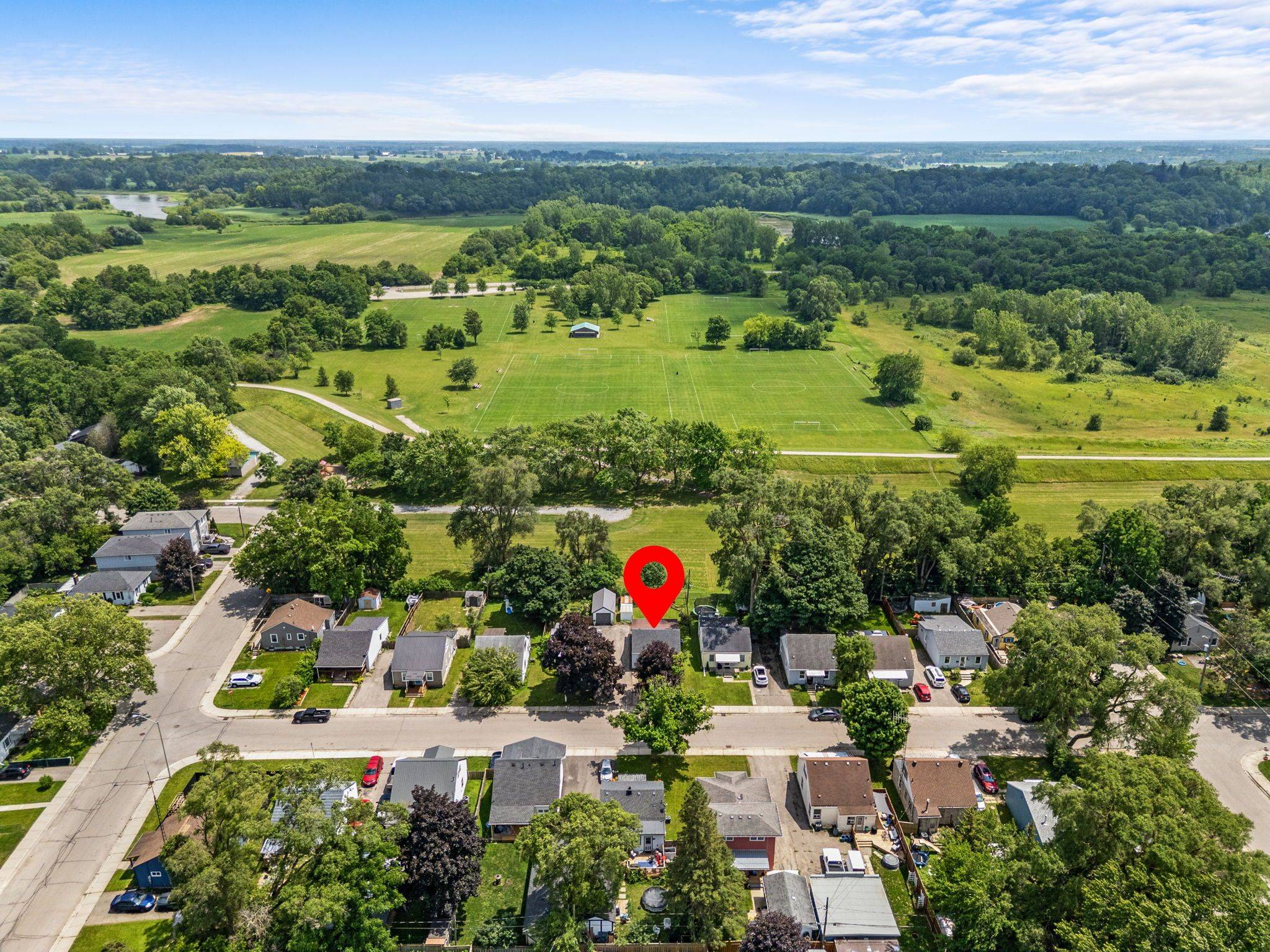 56 Sixth AVE, Brantford, ON N3S 1A7