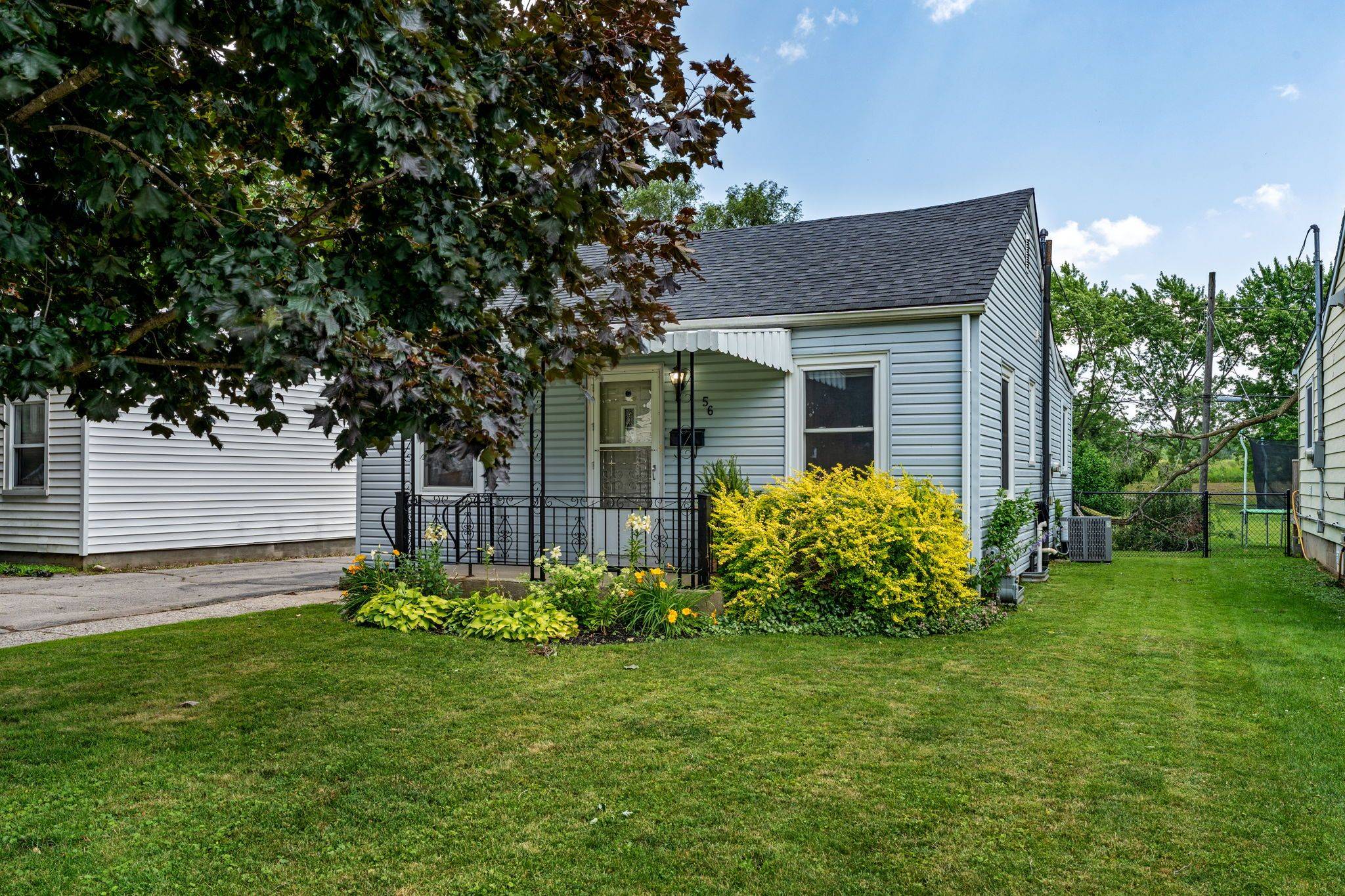 56 Sixth AVE, Brantford, ON N3S 1A7