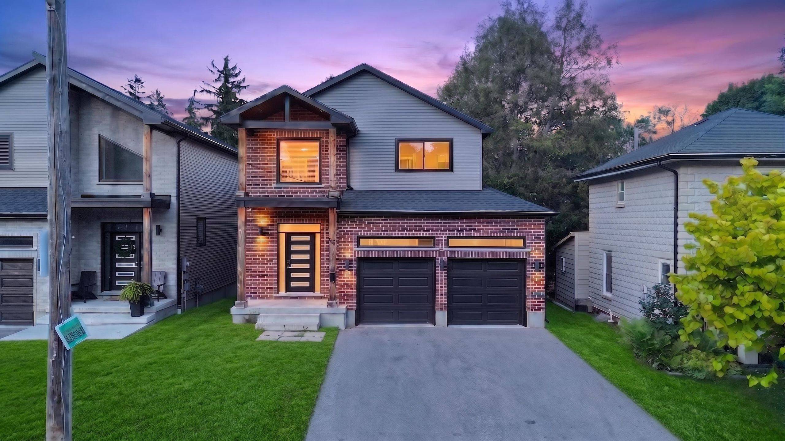 55 Russ ST, Cambridge, ON N3H 4B1