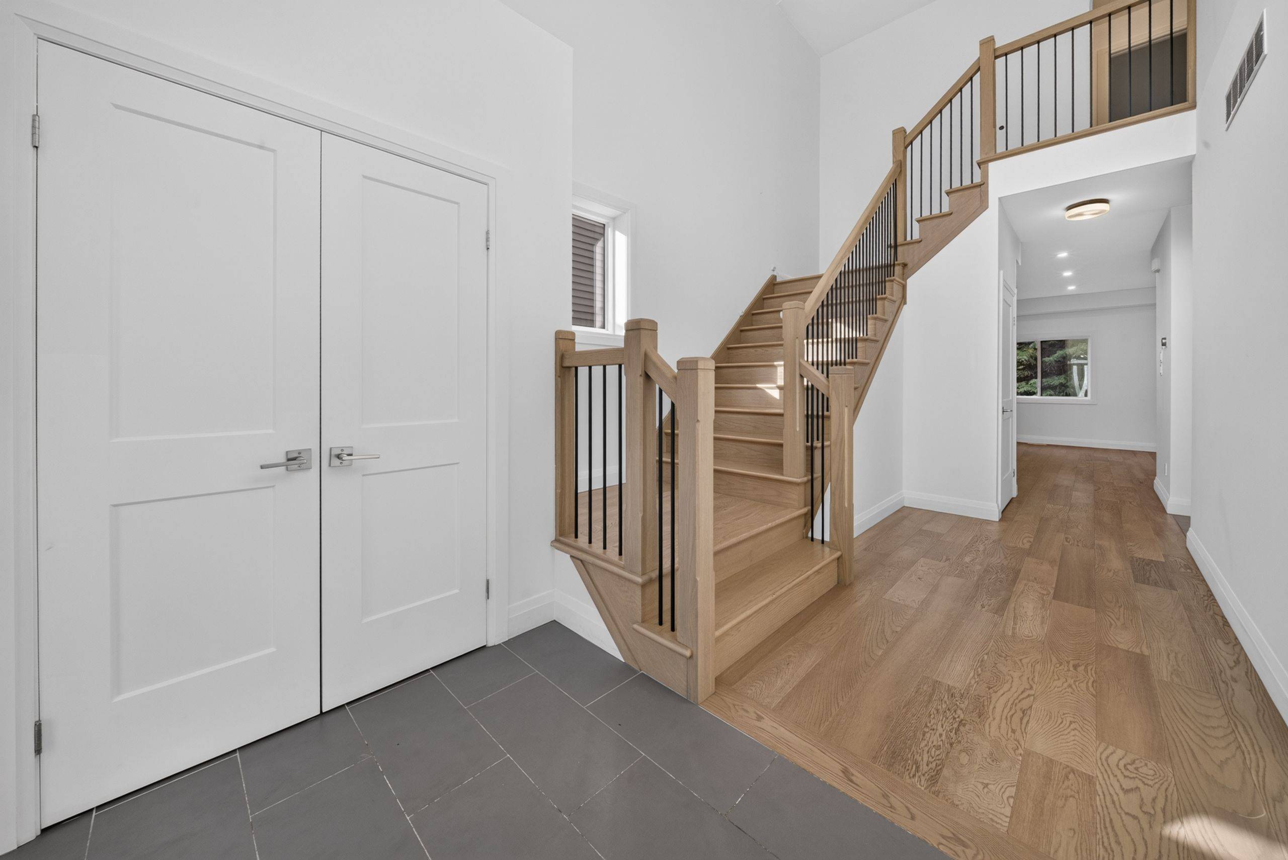 55 Russ ST, Cambridge, ON N3H 4B1