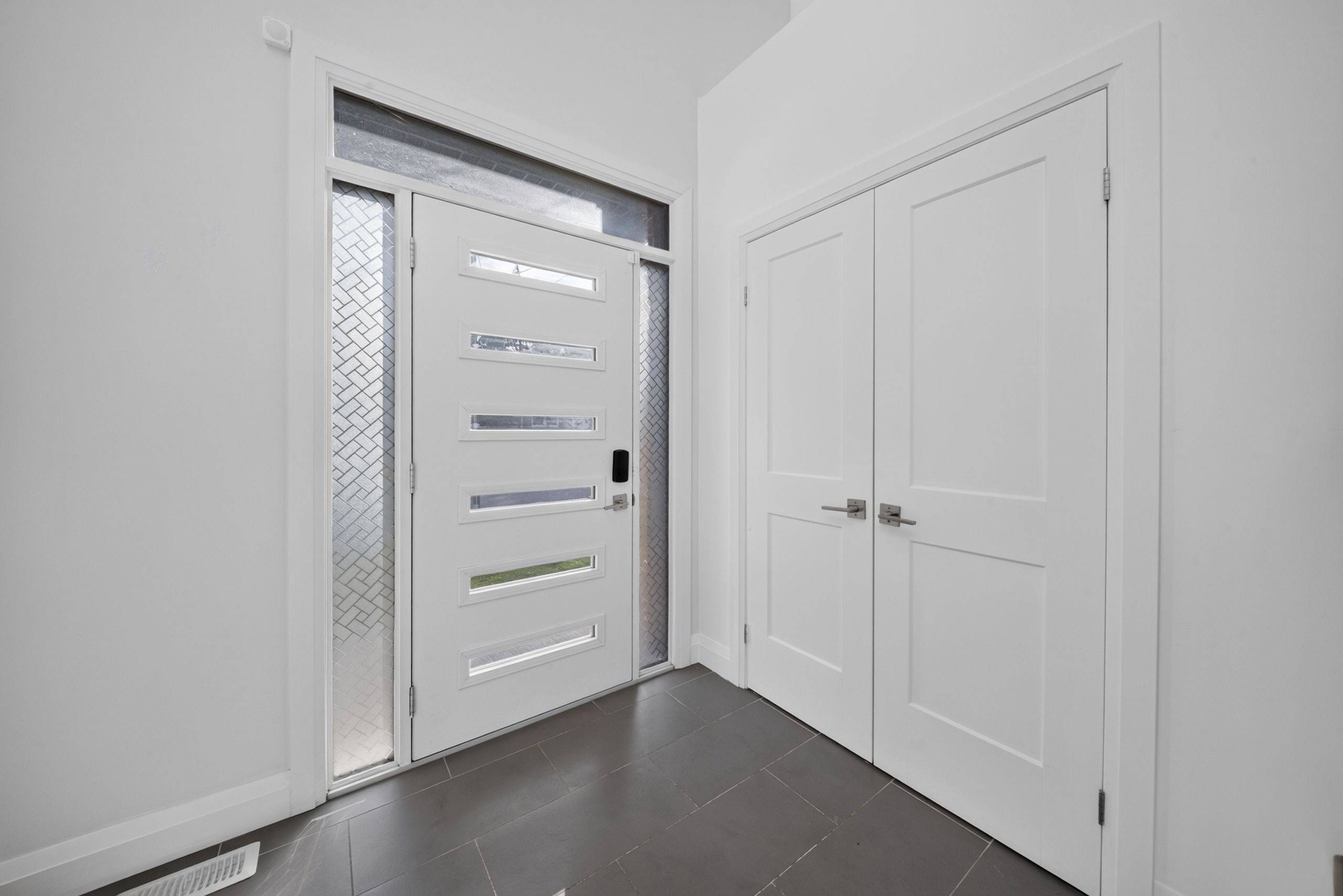 55 Russ ST, Cambridge, ON N3H 4B1