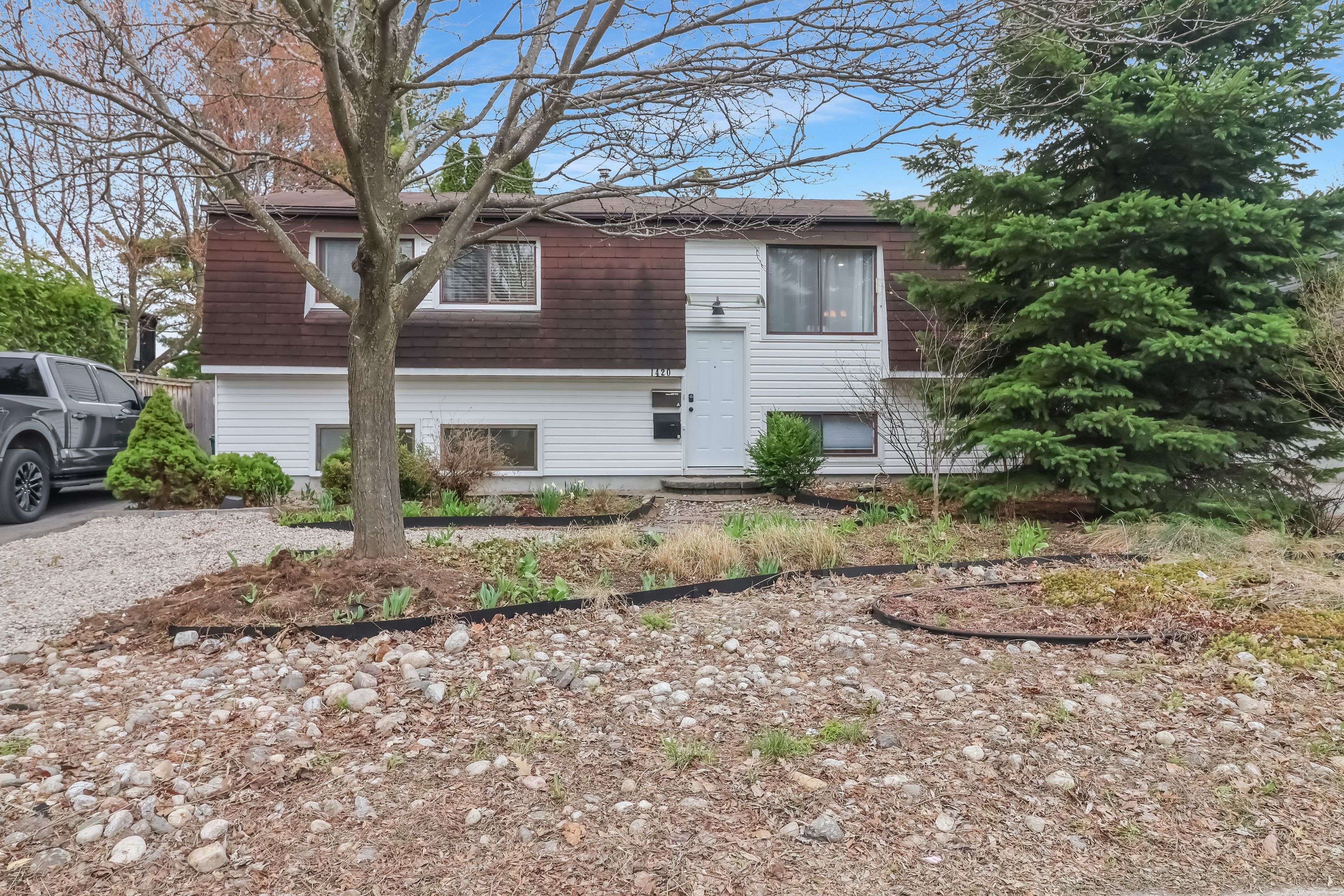 1420 Matheson RD #B, Cyrville - Carson Grove - Pineview, ON K1J 8B6