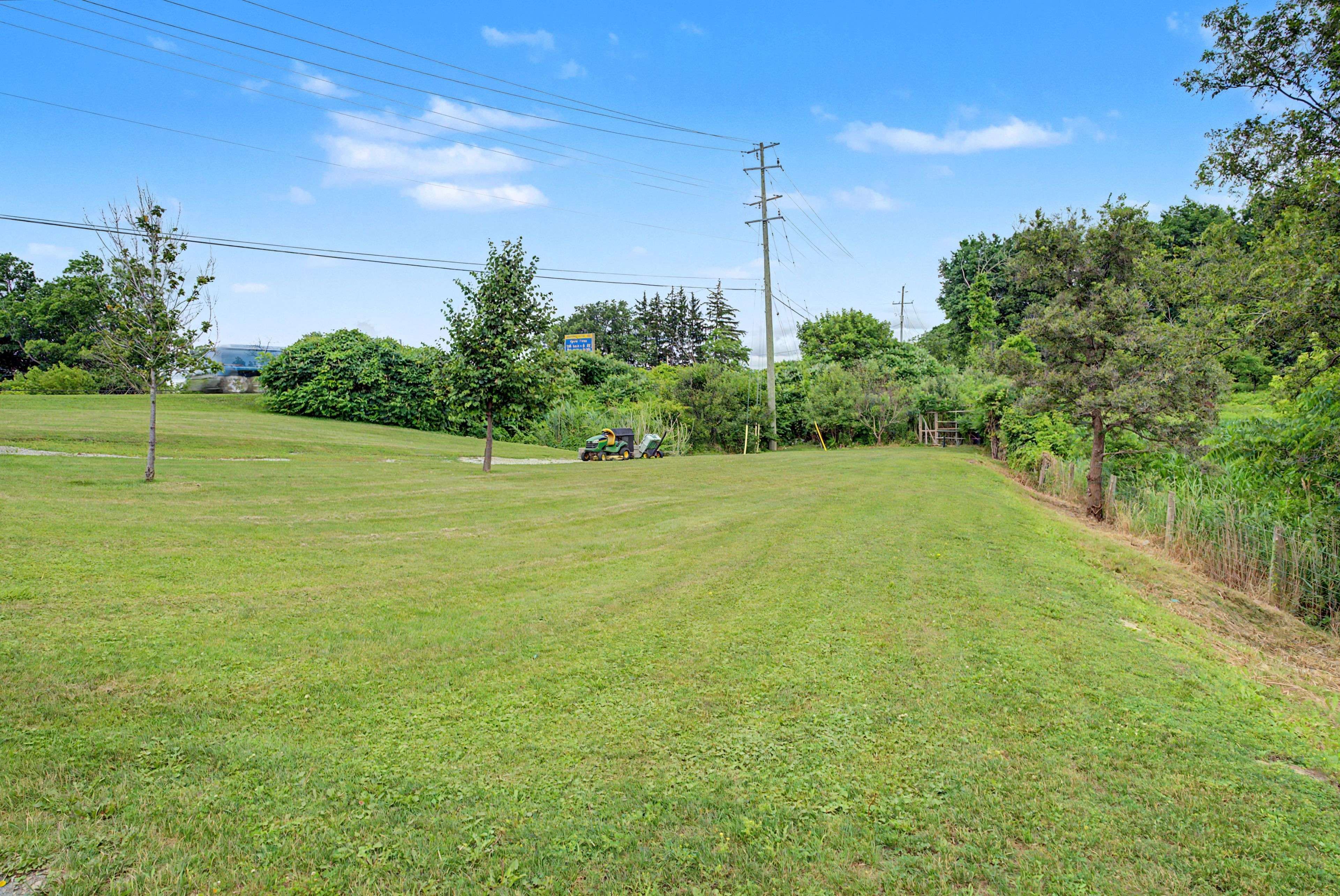 24 Brant RD, Brant, ON N3L 3E1