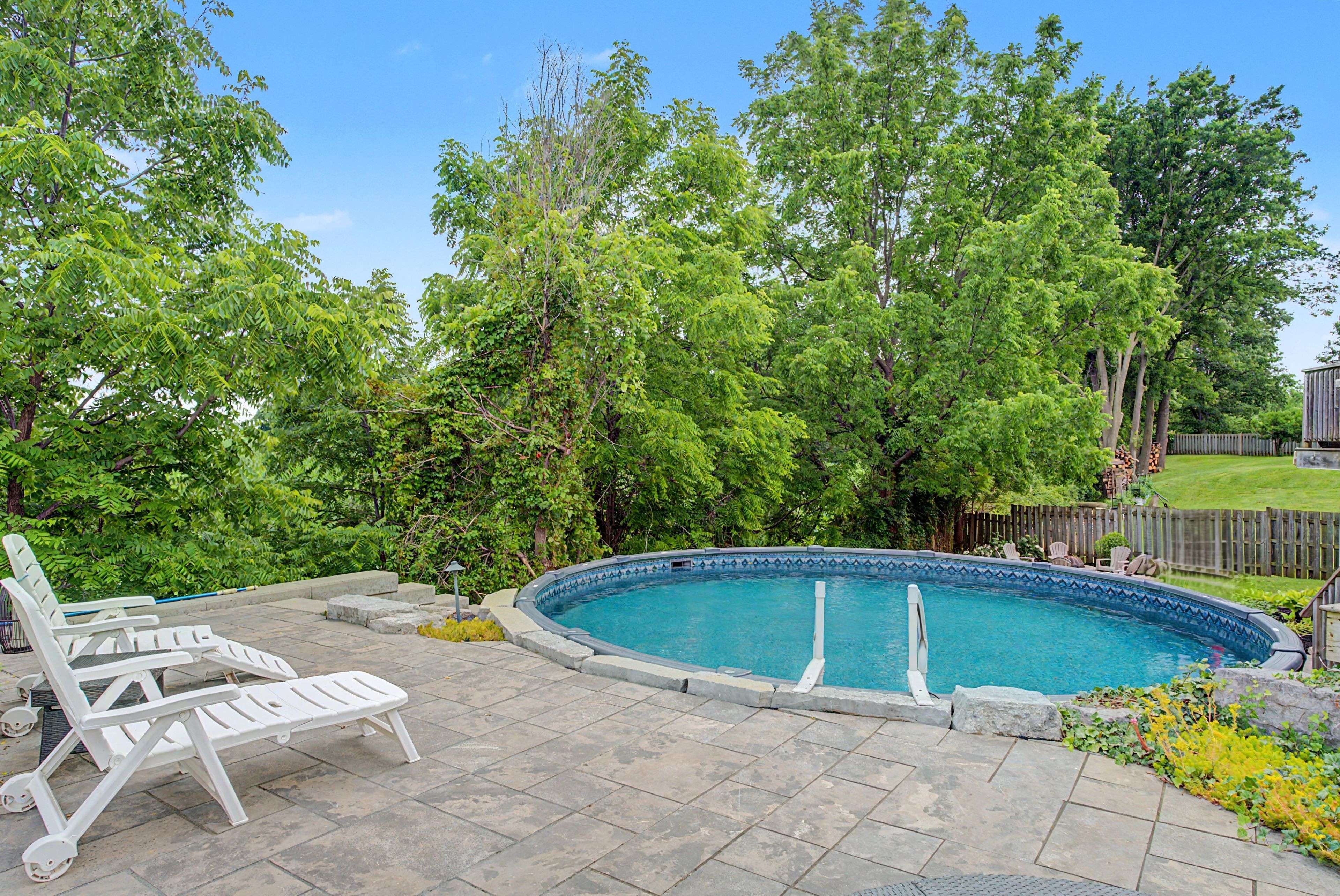 24 Brant RD, Brant, ON N3L 3E1