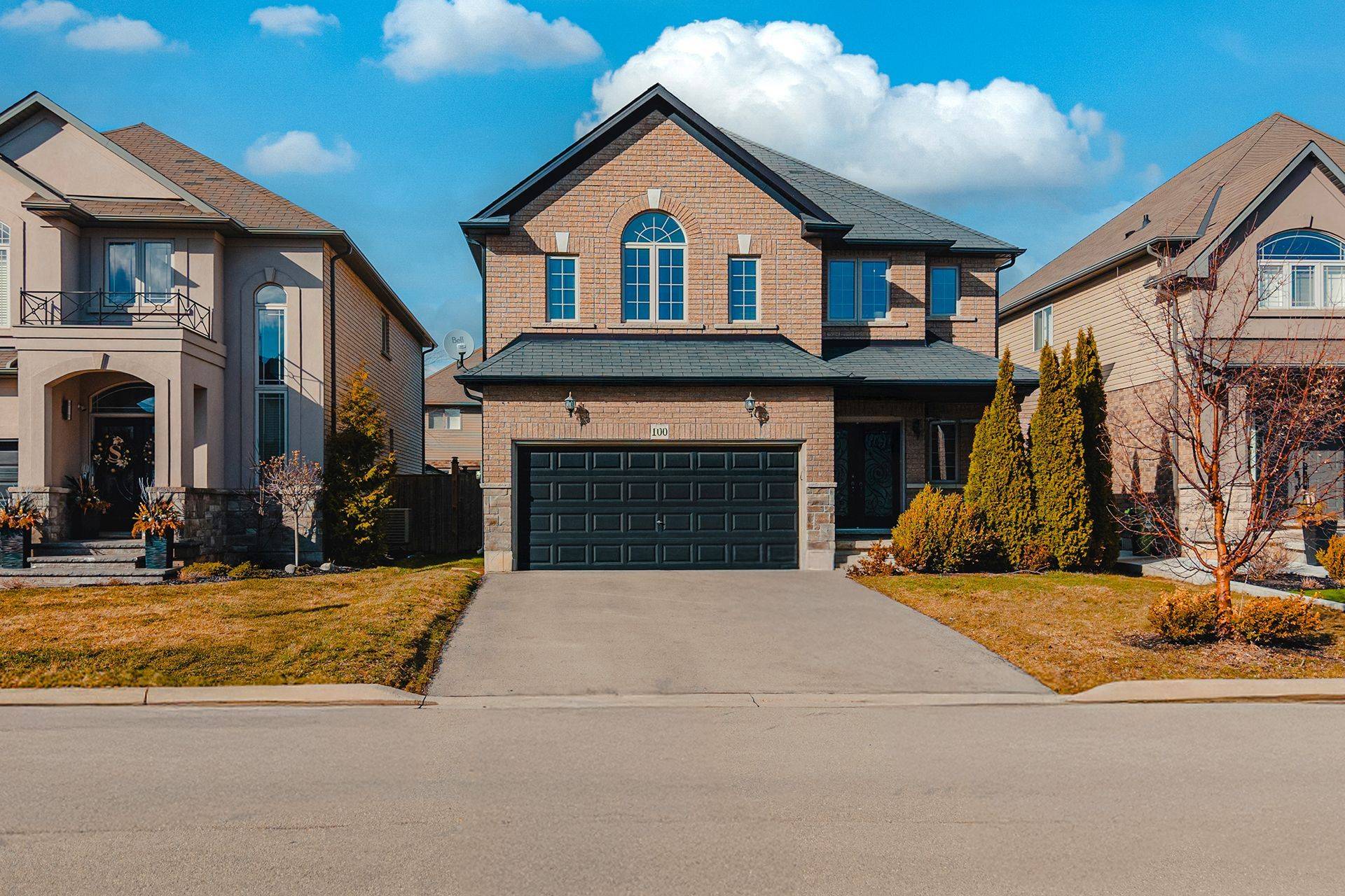 100 Garinger CRES, Hamilton, ON L0R 1C0