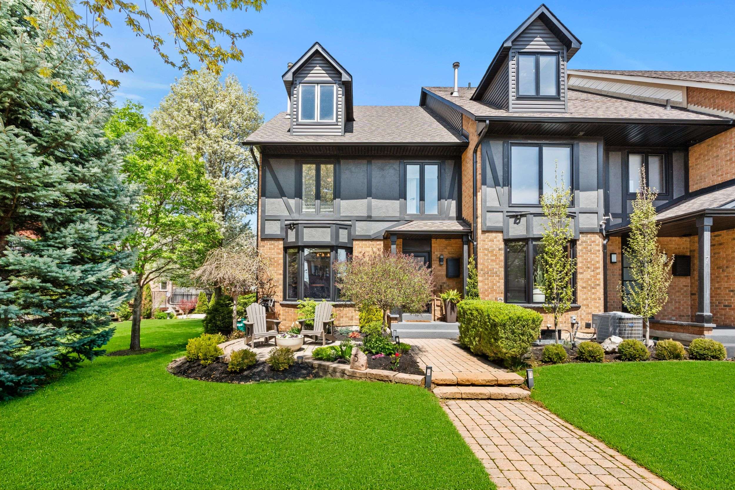 5 Harbour DR, Hamilton, ON L8E 4Z4