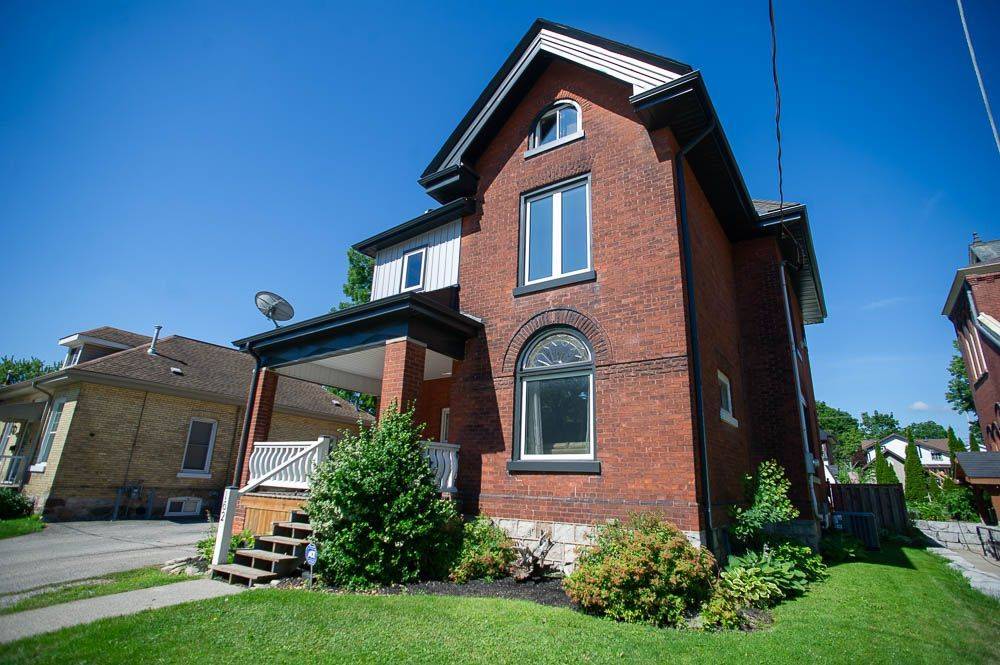 162 Grand River ST N, Brant, ON N3L 2M6