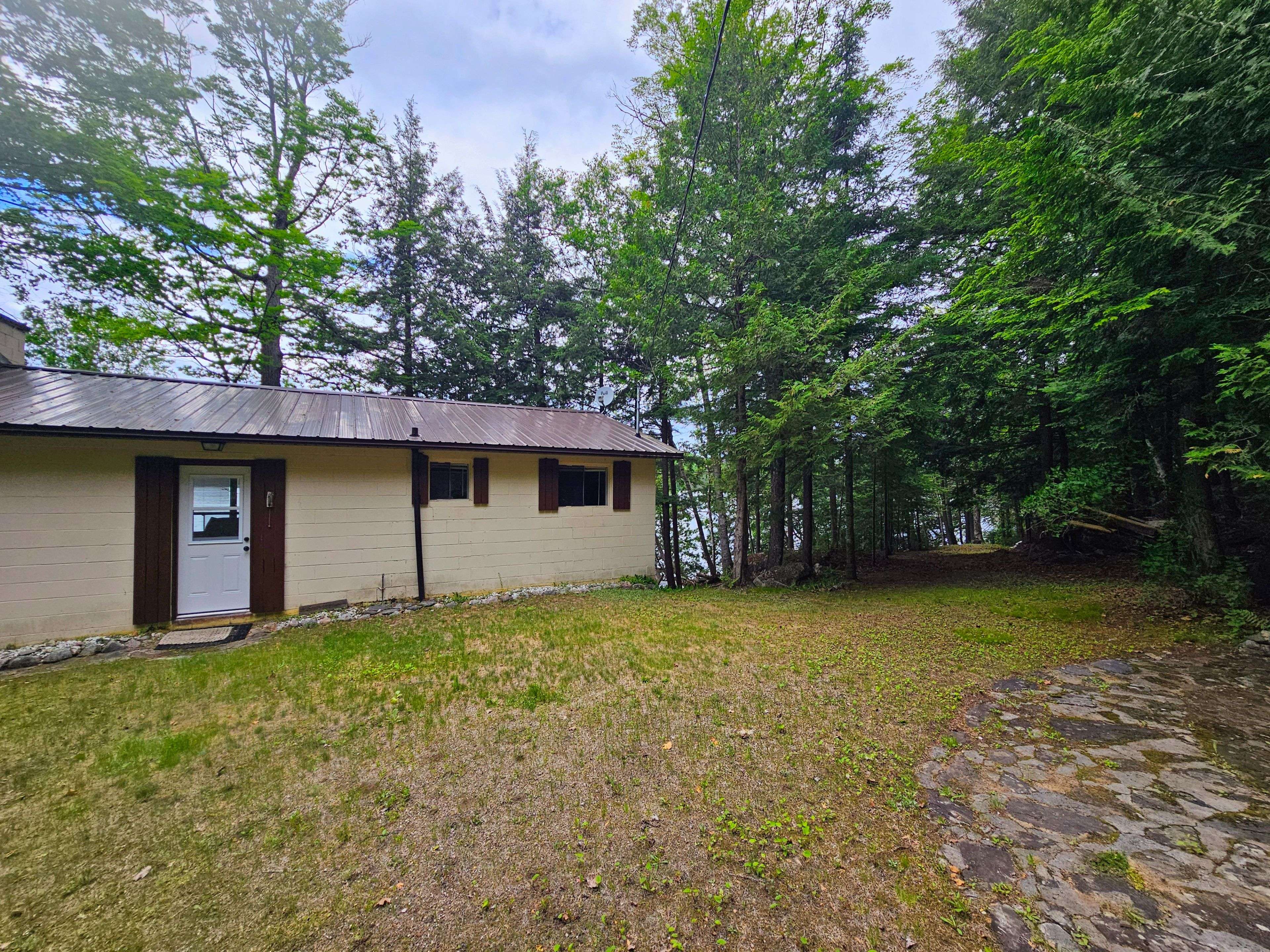1021 Chalmers LN, Frontenac, ON K0H 2J0
