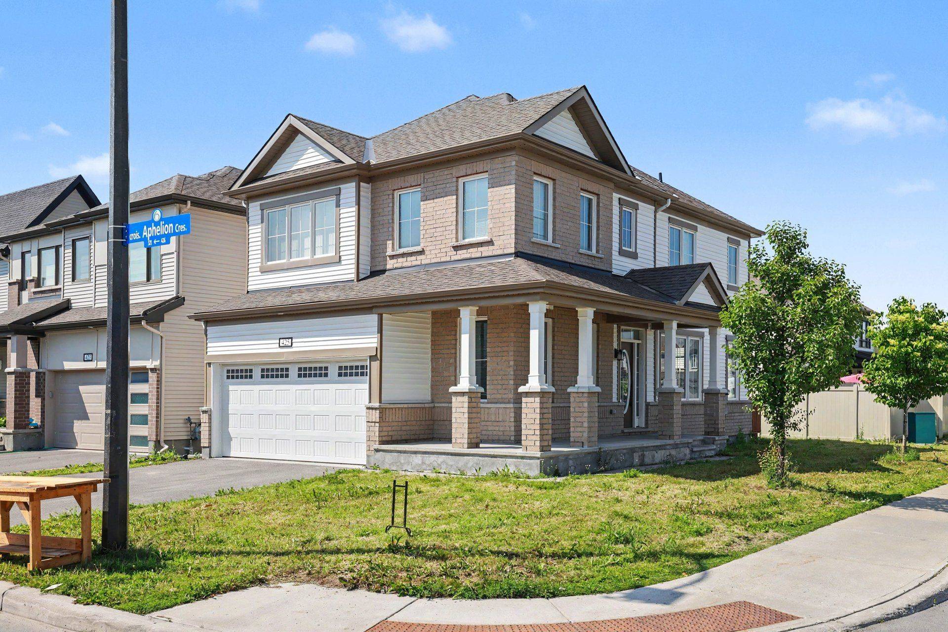 425 Aphelion CRES, Barrhaven, ON K2J 6N6