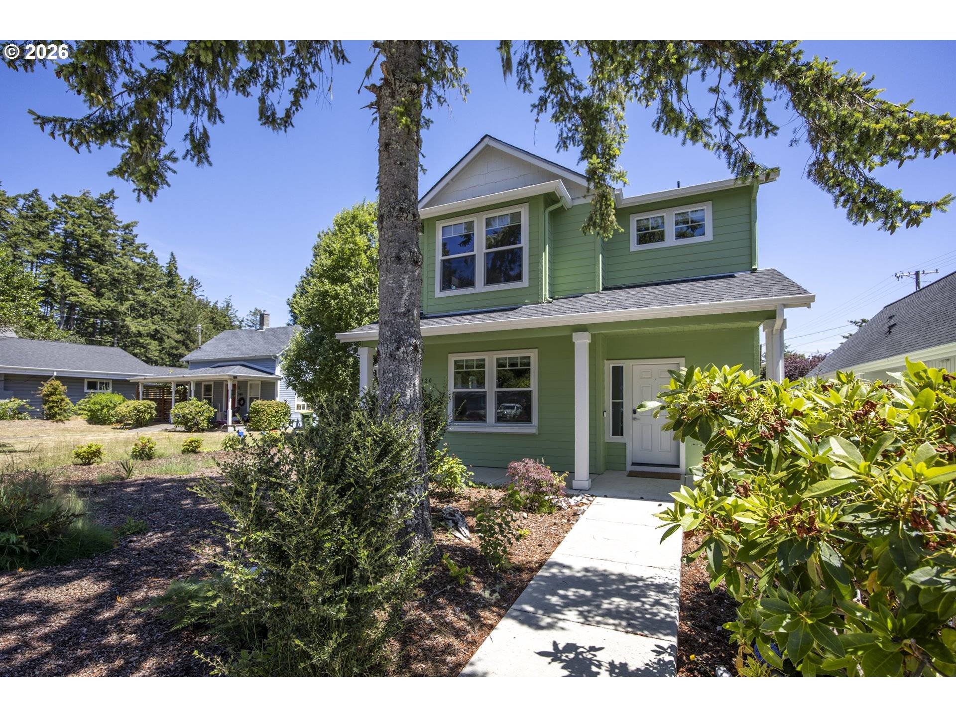 320 OAK ST, Florence, OR 97439
