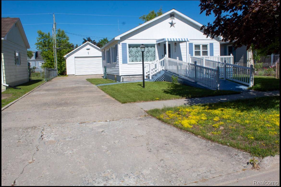 282 N June ST, Alpena, MI 49707