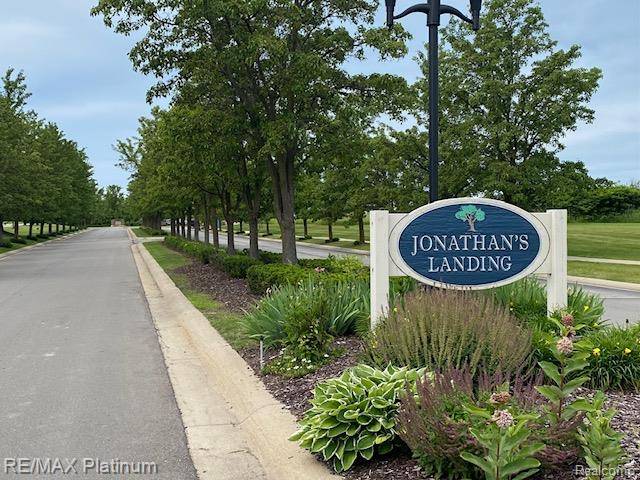 1105 S Rial Lake Dr. #45, Howell, MI 48843