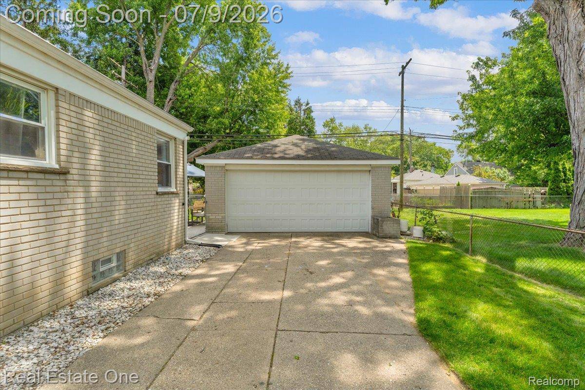 1511 S Wilson AVE, Royal Oak, MI 48067