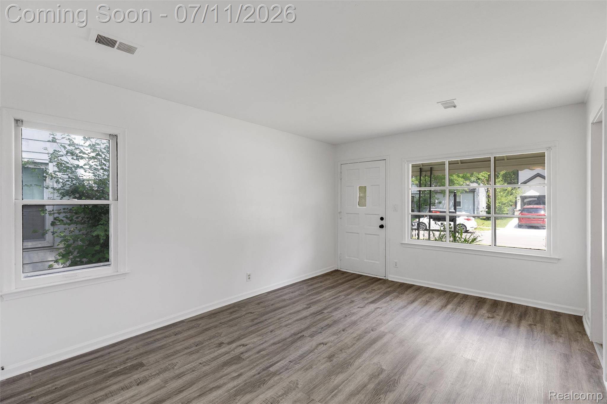 2147 E Almont ST, Ferndale, MI 48220