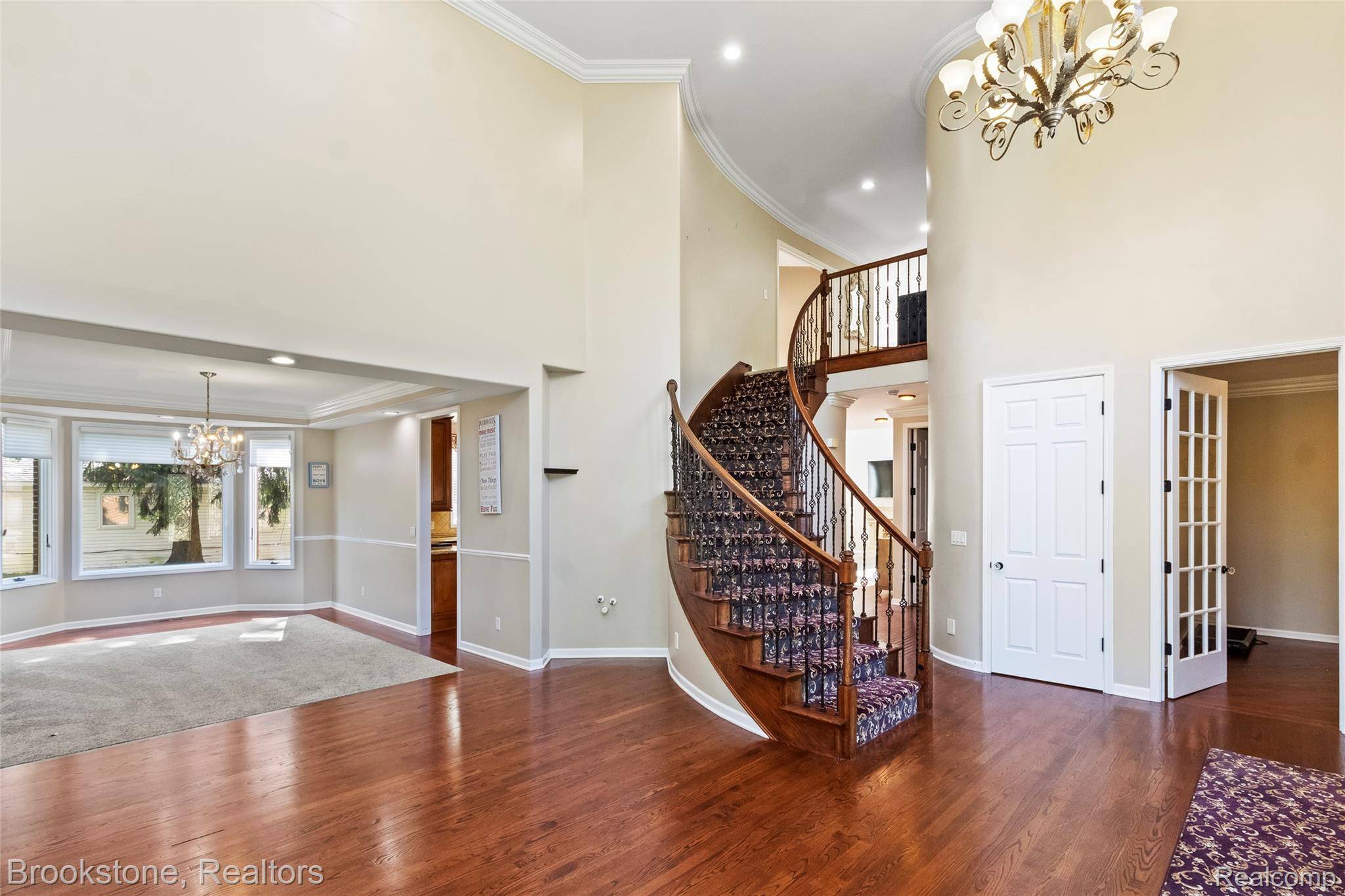 2115 ALDWIN DR, West Bloomfield Charter Township, MI 48324