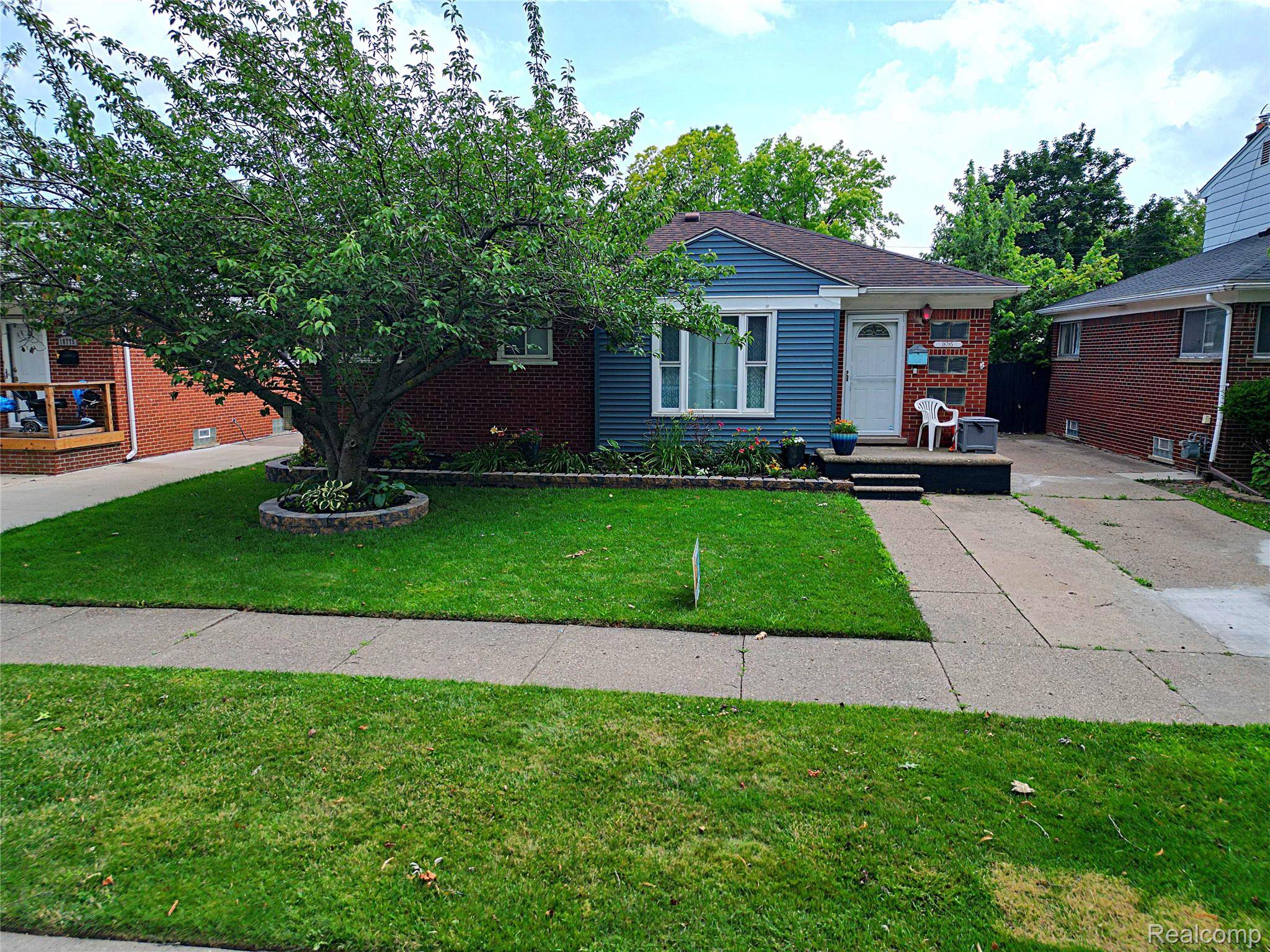 18785 Dale AVE, Allen Park, MI 48101
