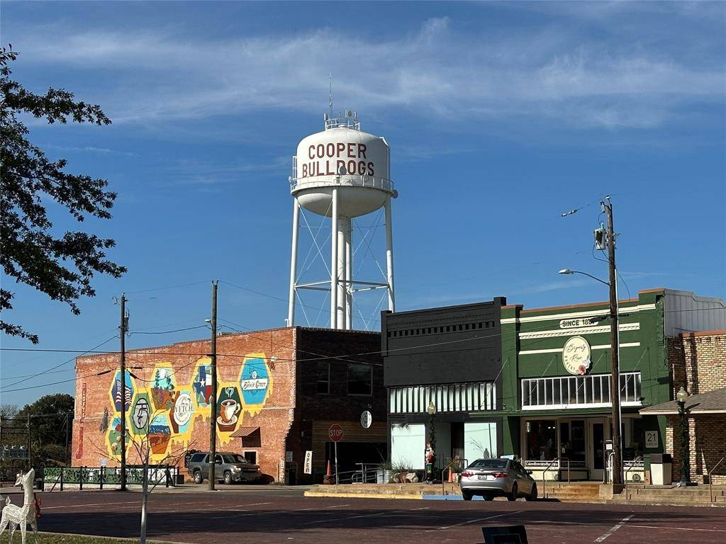 731 NW 1st Street, Cooper, TX 75432